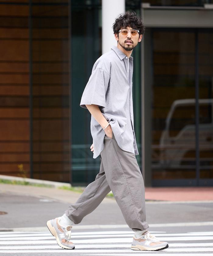 寬鬆直筒尼龍運動褲 / 錐形剪裁 輕便尼龍褲