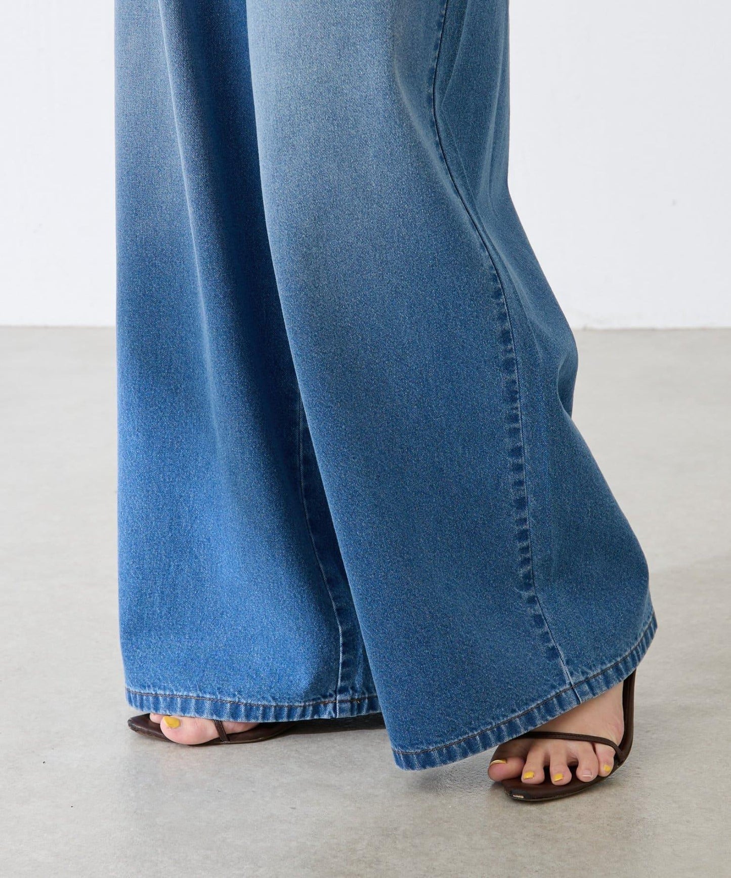 【增高效果/顯瘦】Q.anos 吊帶褲