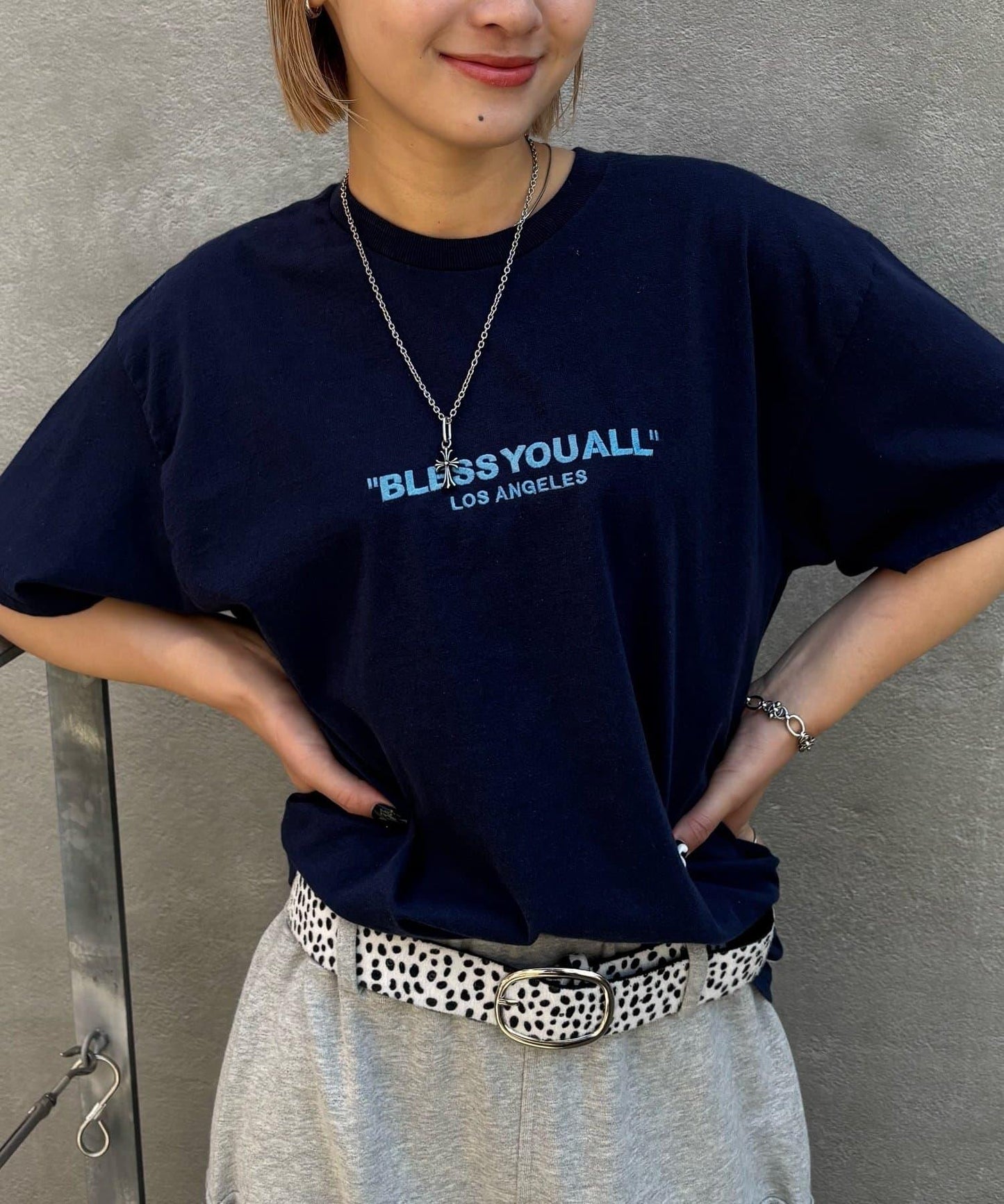 /2尺寸【BLESSYOU/佈雷斯優】顏料刺繡logo T恤