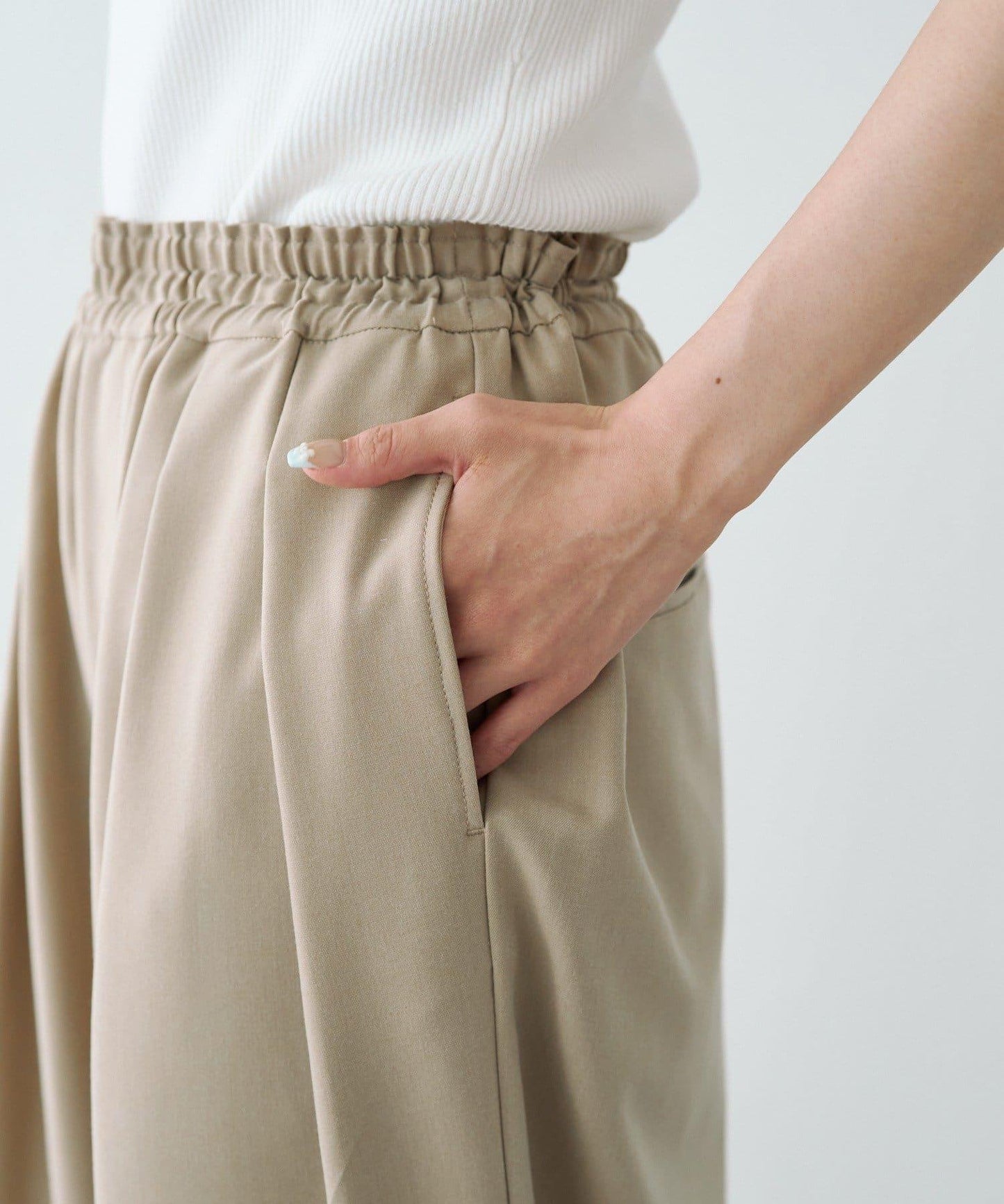 雙褶高腰彈力褲