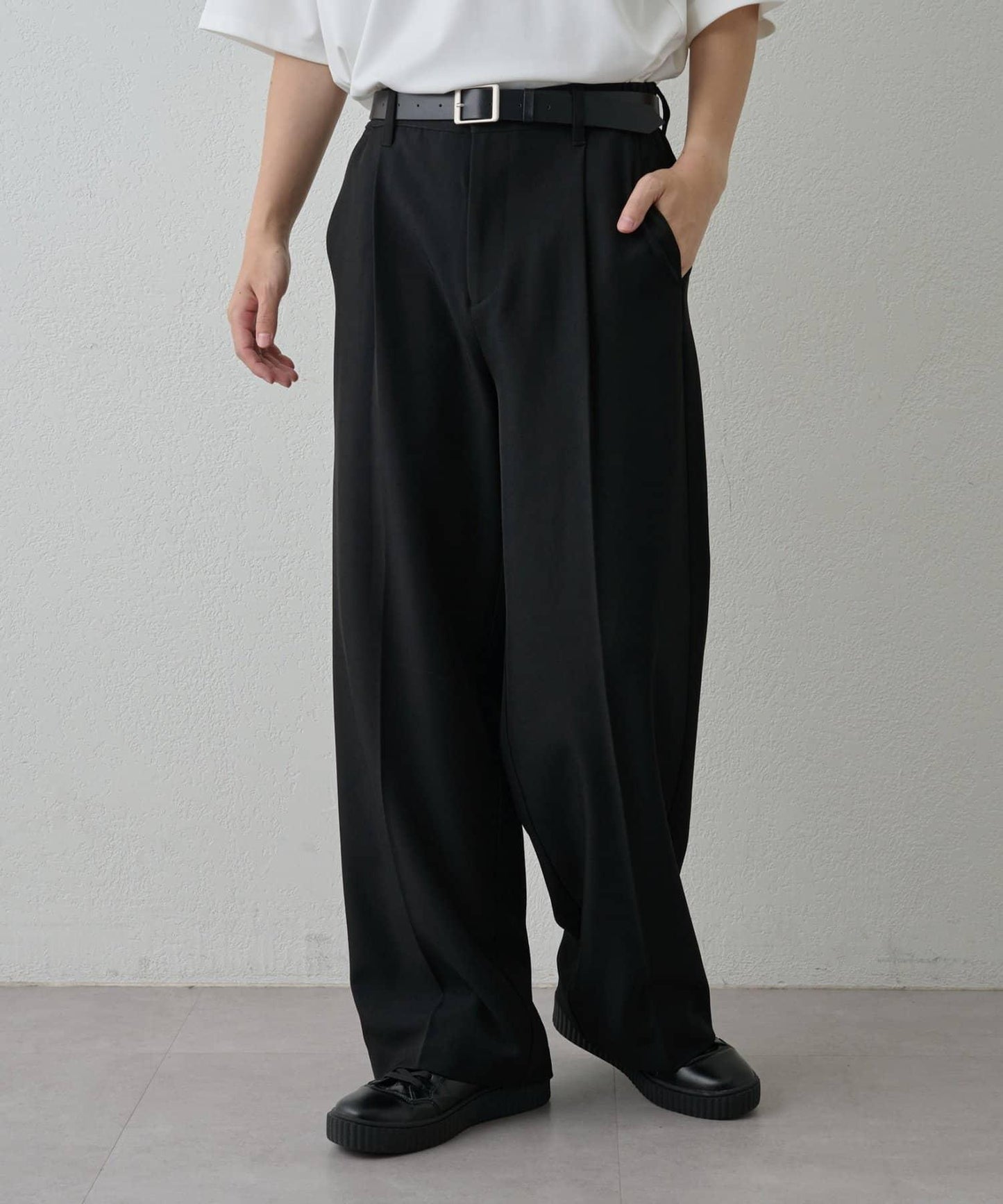 光面方形扣腰帶