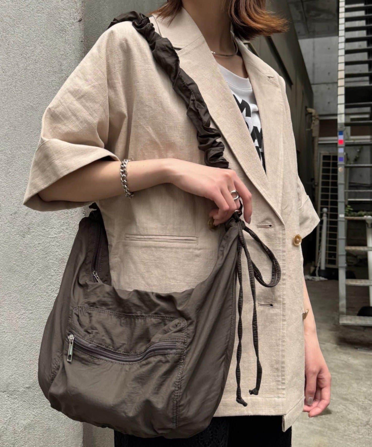 亞麻混鬆軟短袖襯衫外套