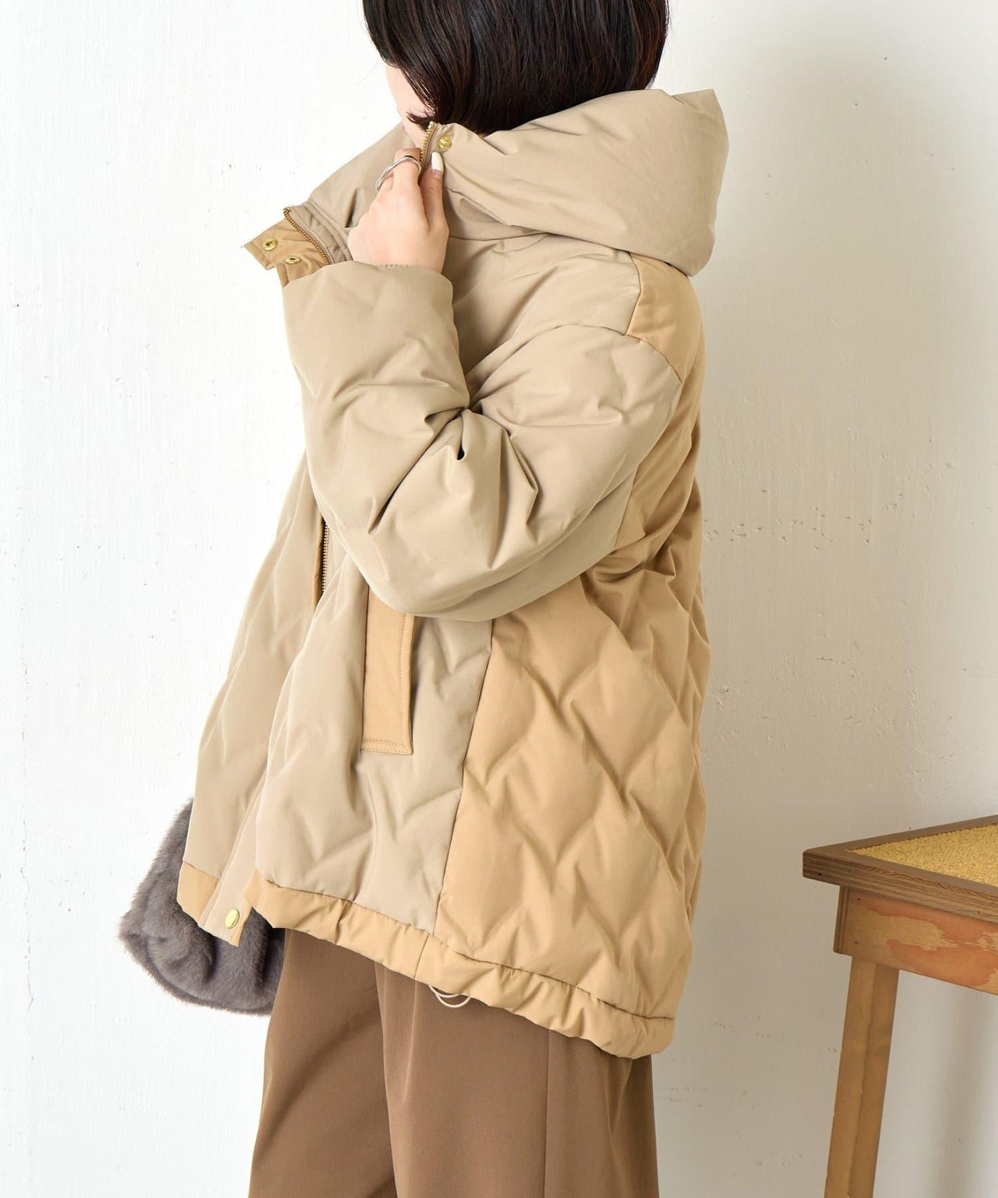 配色連帽羽絨服