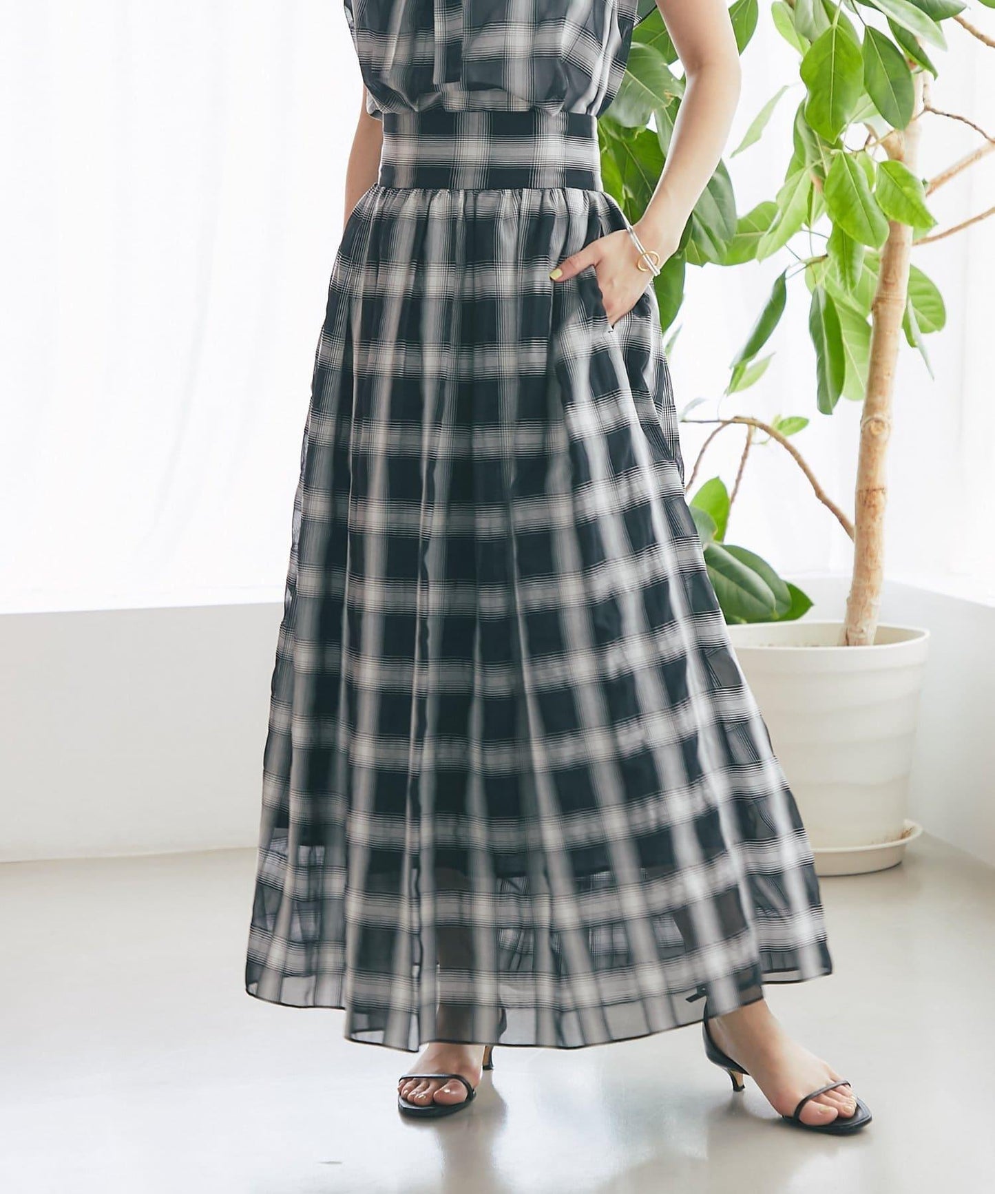 【La boutique BonBon】透視格紋褶皺長裙