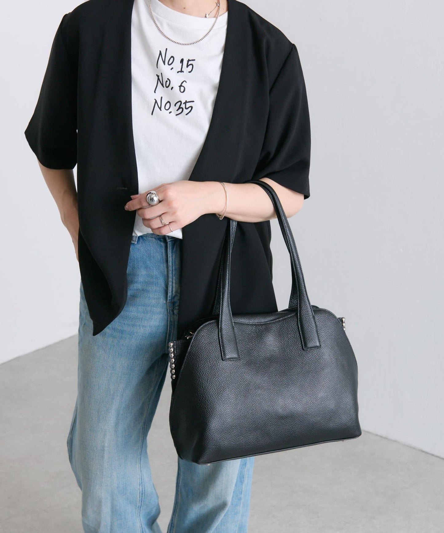 鉚釘分隔手提包《社交網絡上諮詢眾多!/真皮/A4尺寸適用》