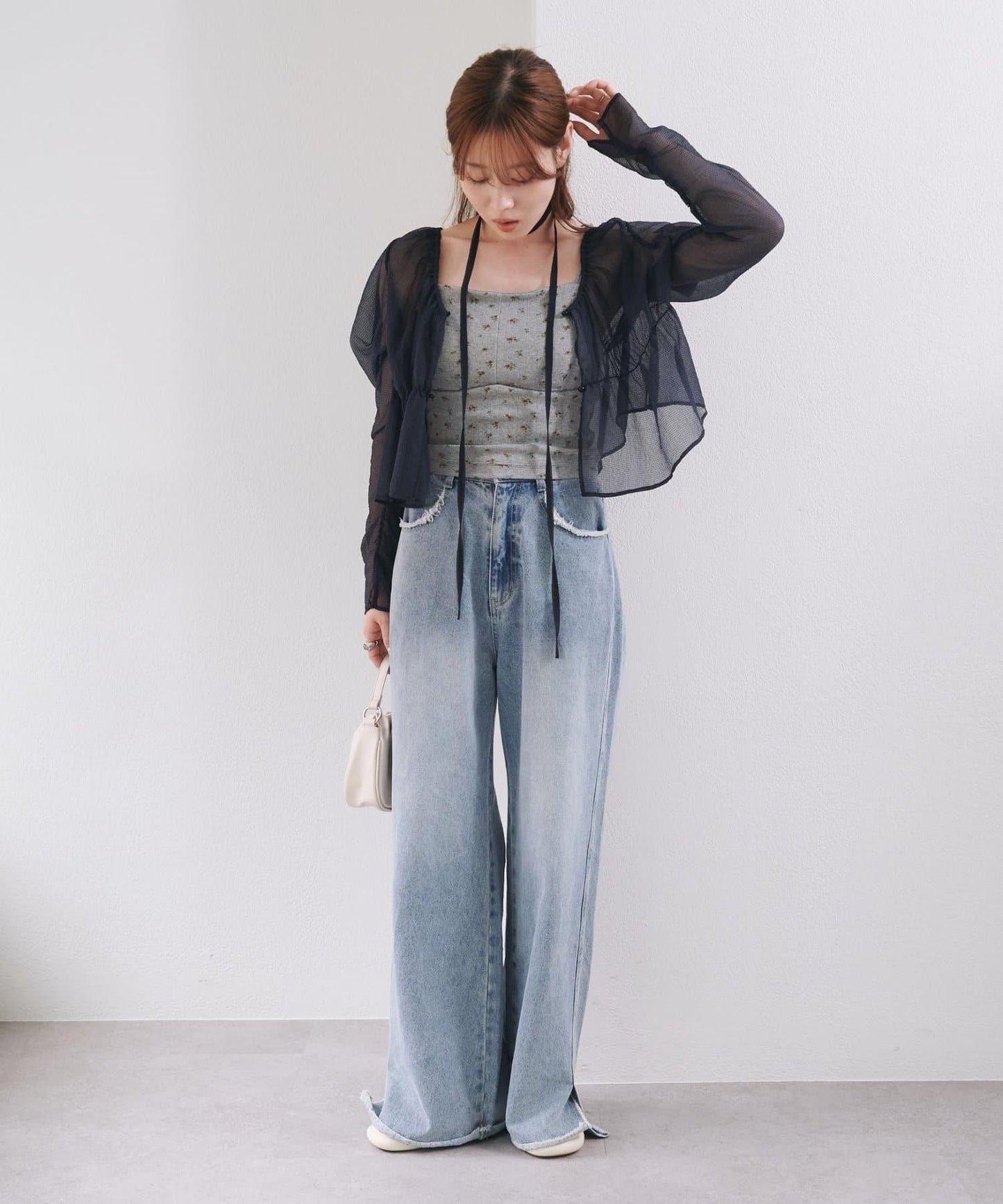 【4色展開】帶杯小花紋吊帶衫