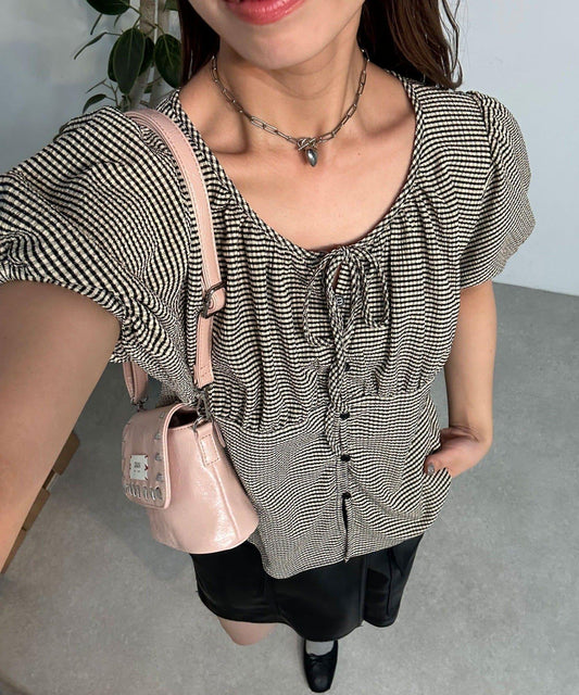 【中性款】格子紋泡泡袖蝴蝶結襯衫