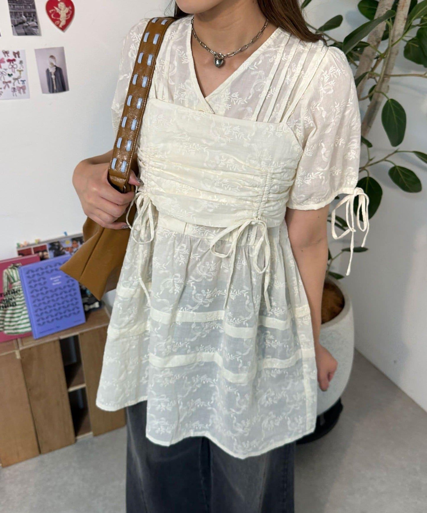 【中性款】【套裝商品】配有束胸的V領長款連衣裙