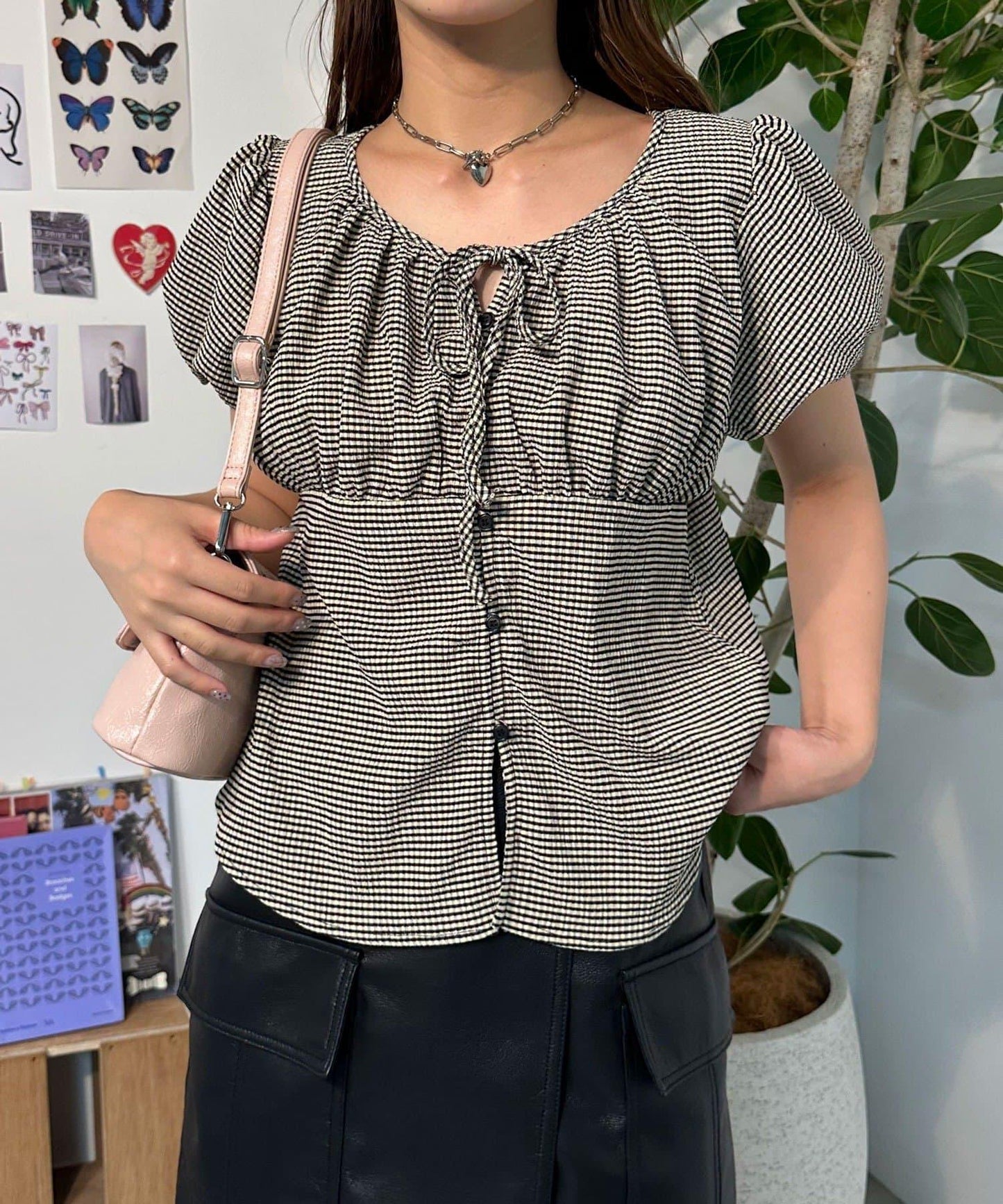 【中性款】格子紋泡泡袖蝴蝶結襯衫