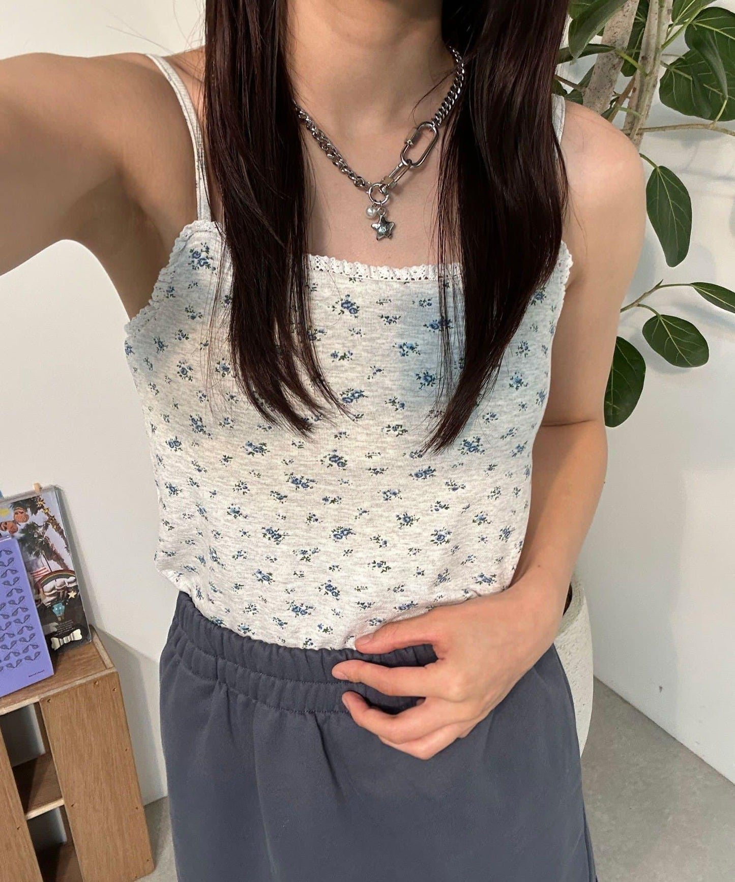 【中性款】小花紋蕾絲杯託吊帶背心