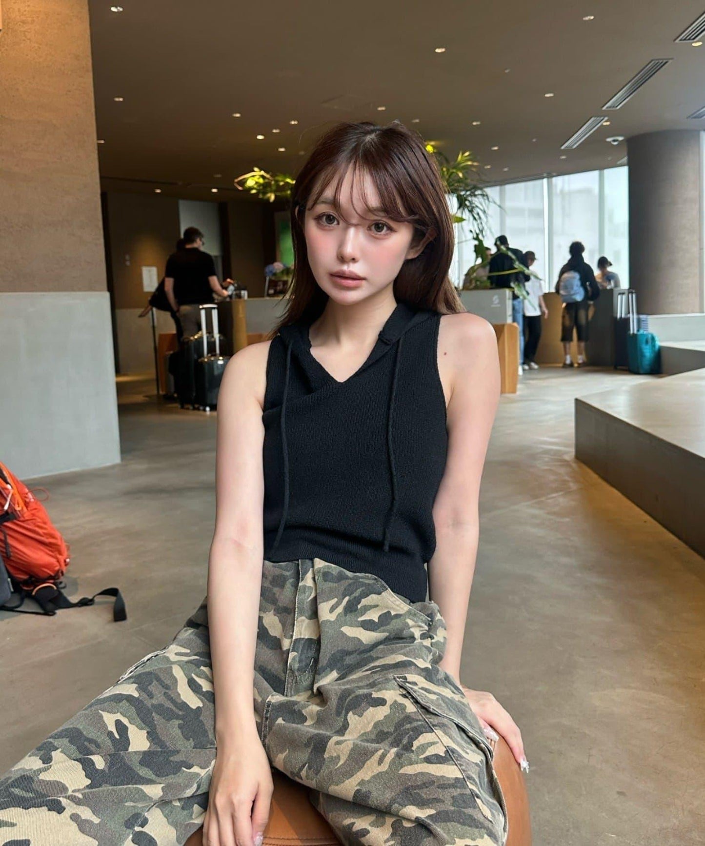 斯基普阿美斯利胸部刺繡連帽針織衫