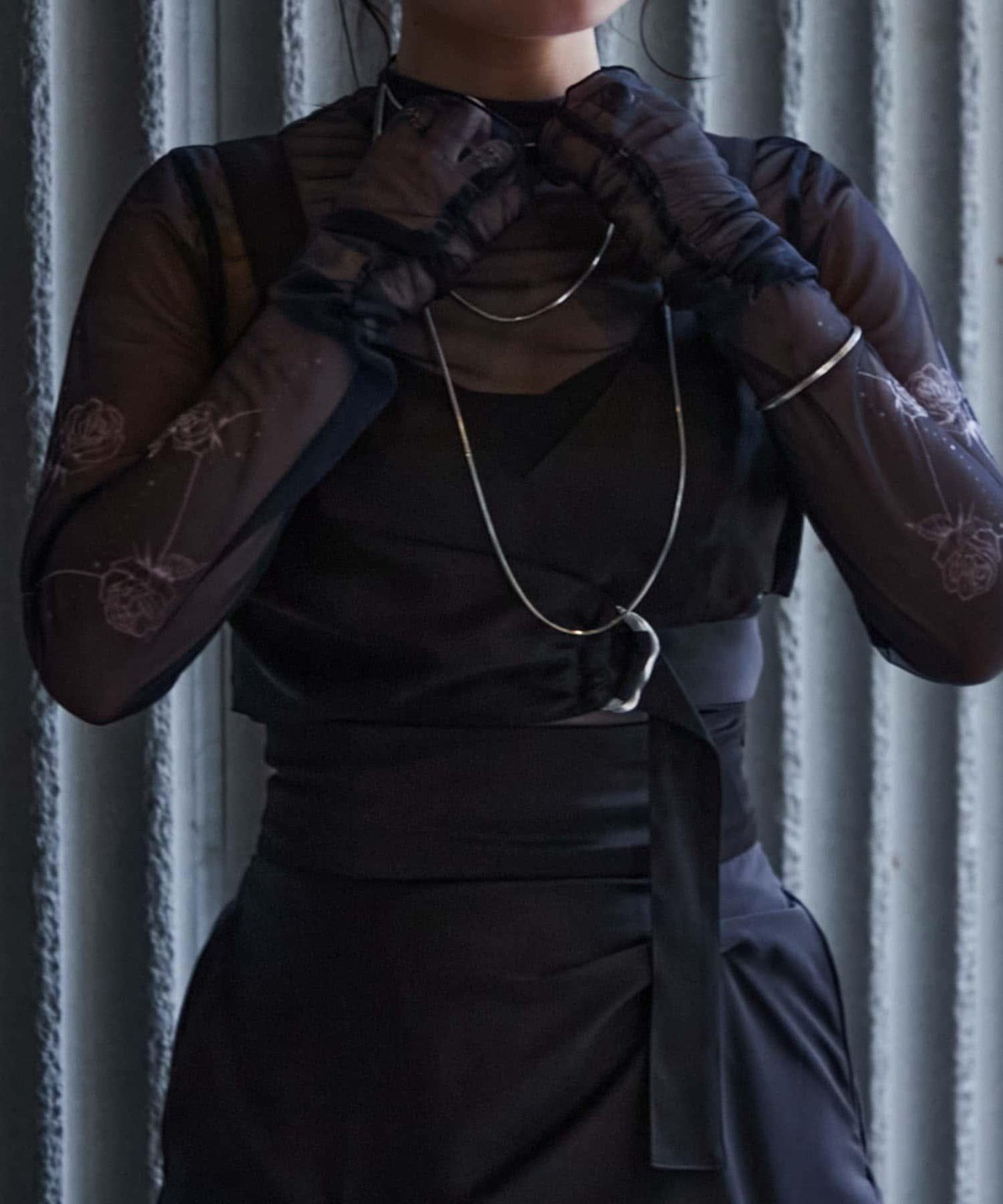 【Mavie..7】不對稱緞面背心