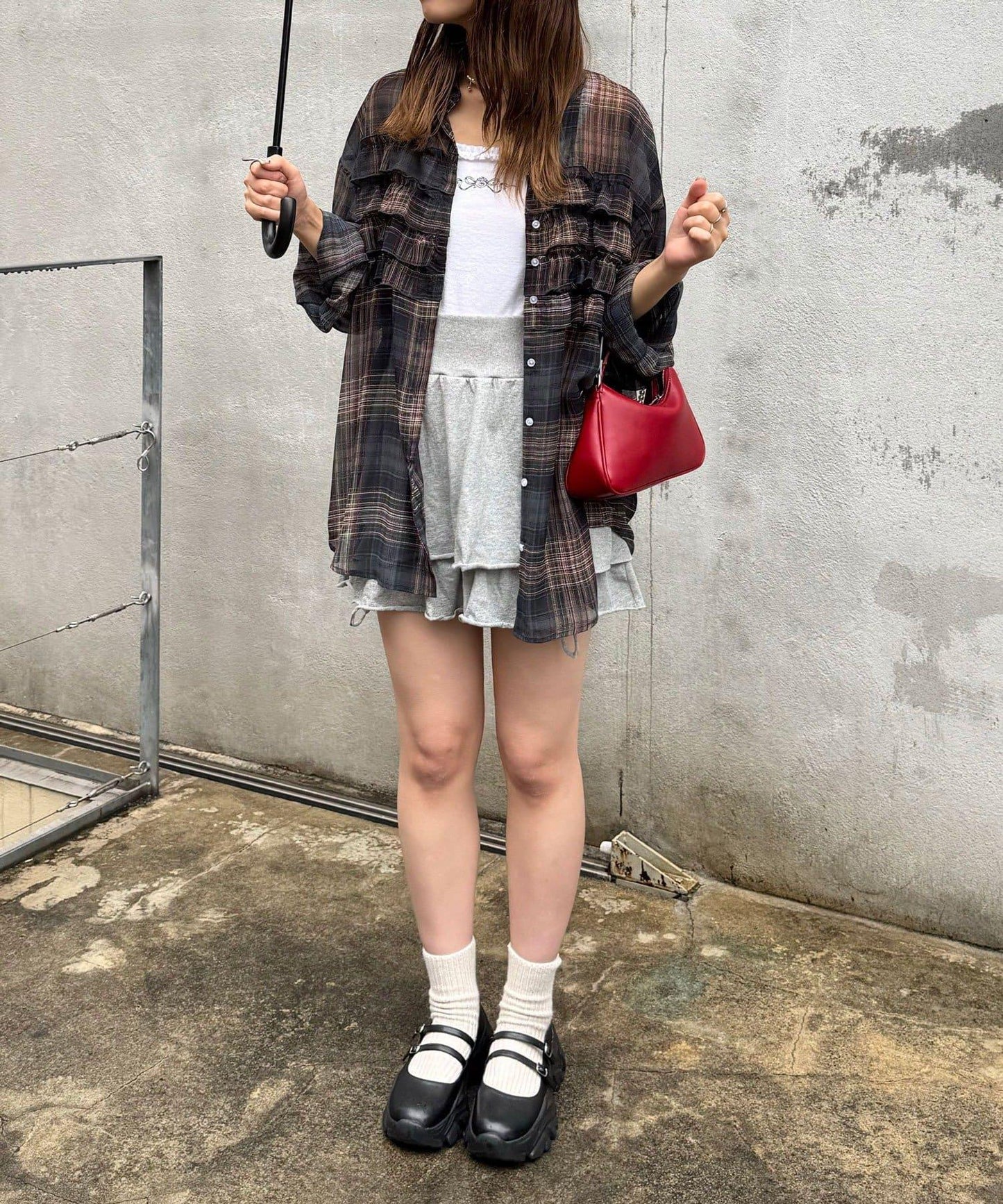 荷葉邊拼接上衣
