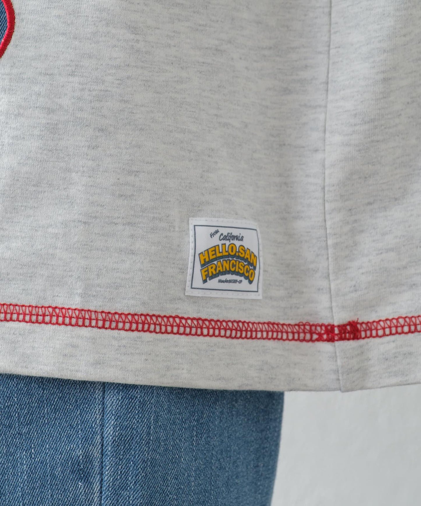 【HELLO.SANFRANCISCO】花朵剪裁寬鬆T恤