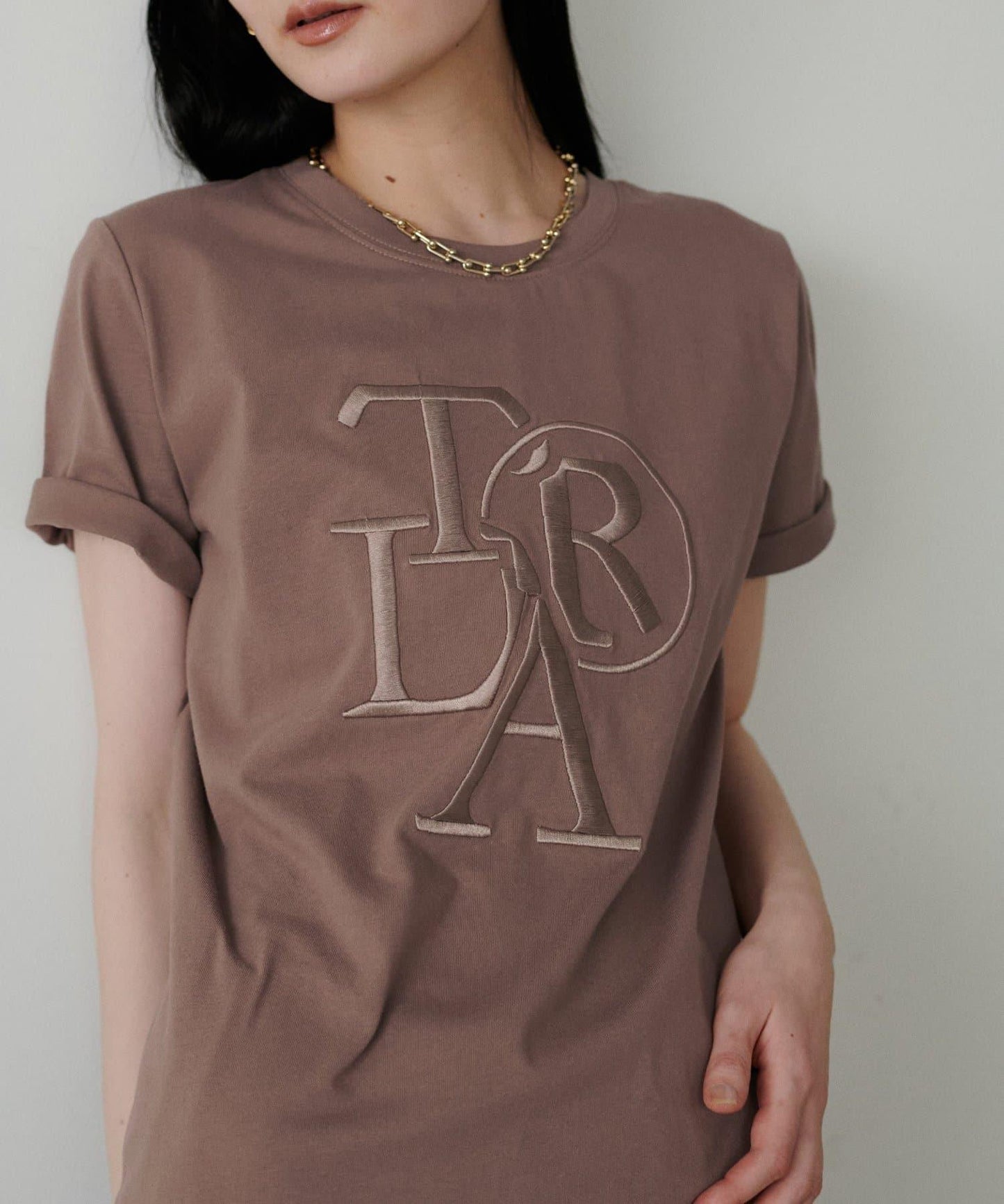 厚重LOGO刺繡T恤