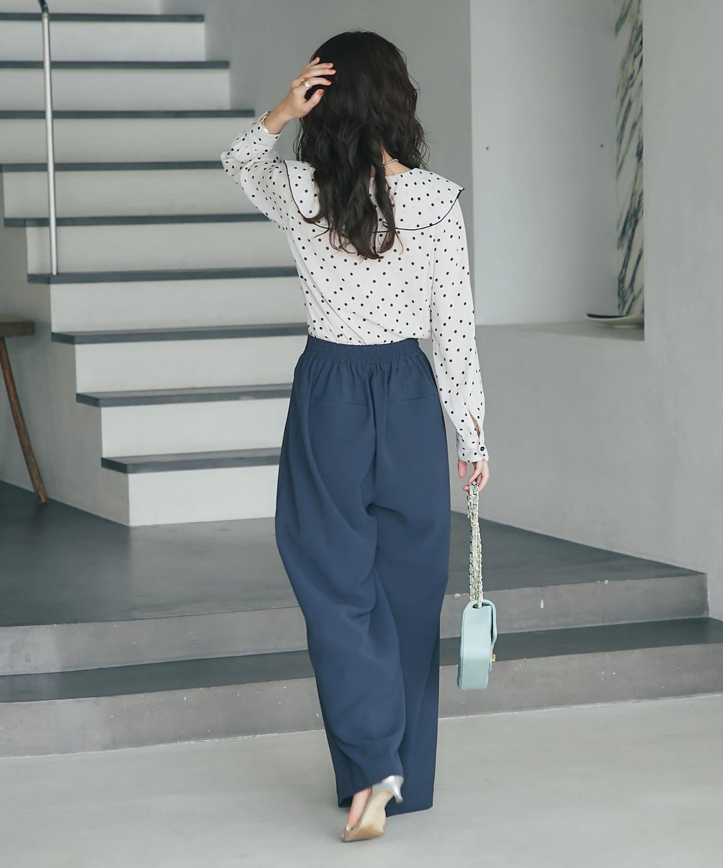 圓點荷葉邊襯衫