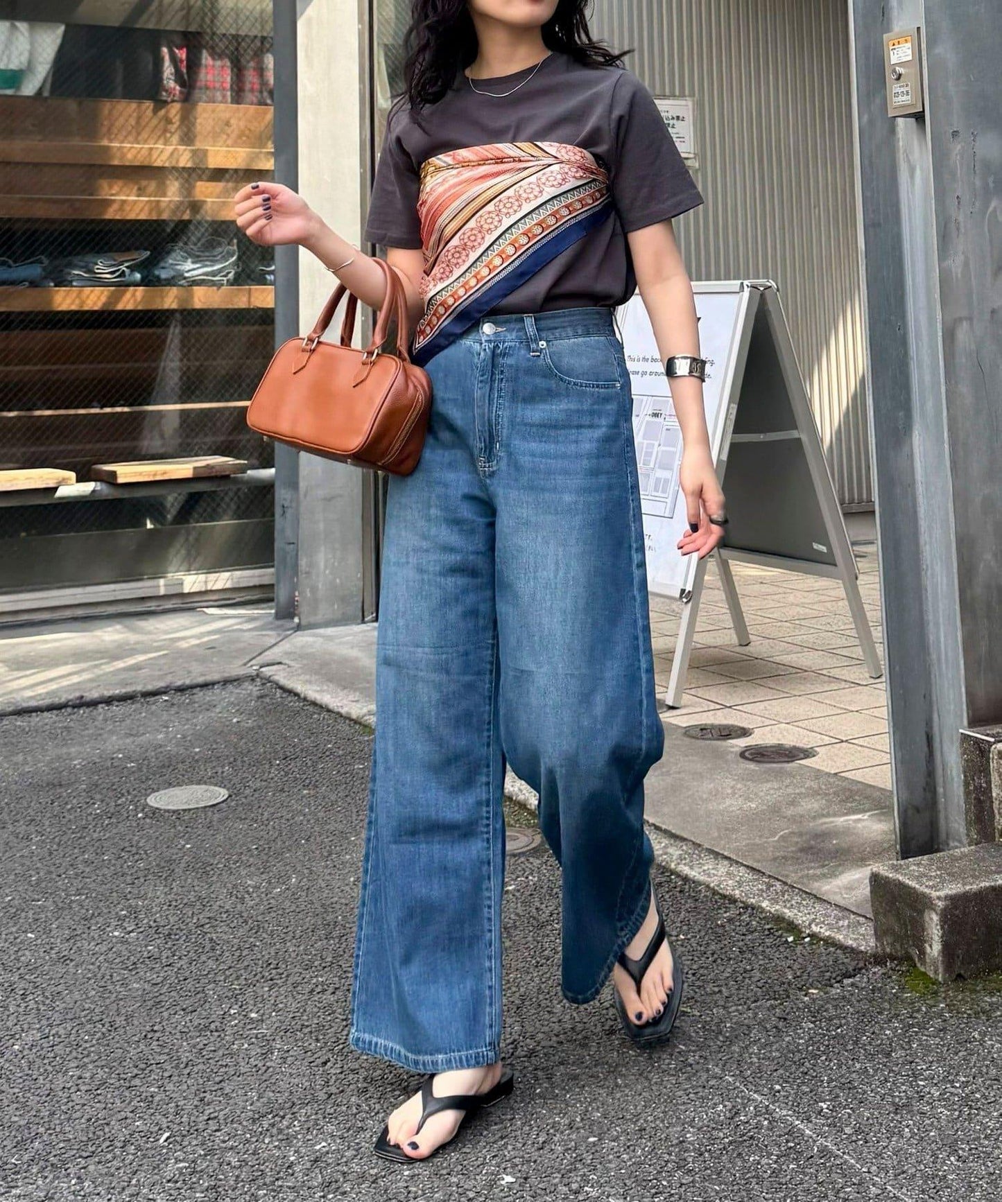東方廣場印花絲巾