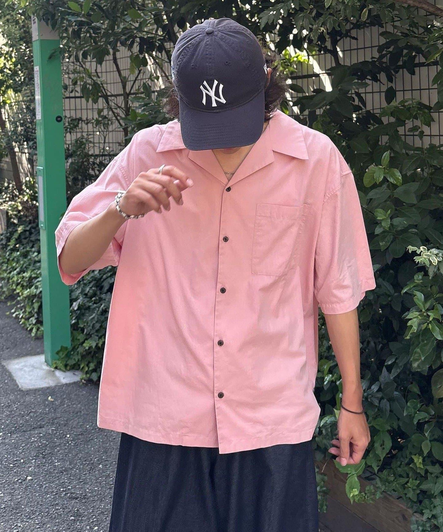 復古風開領襯衫