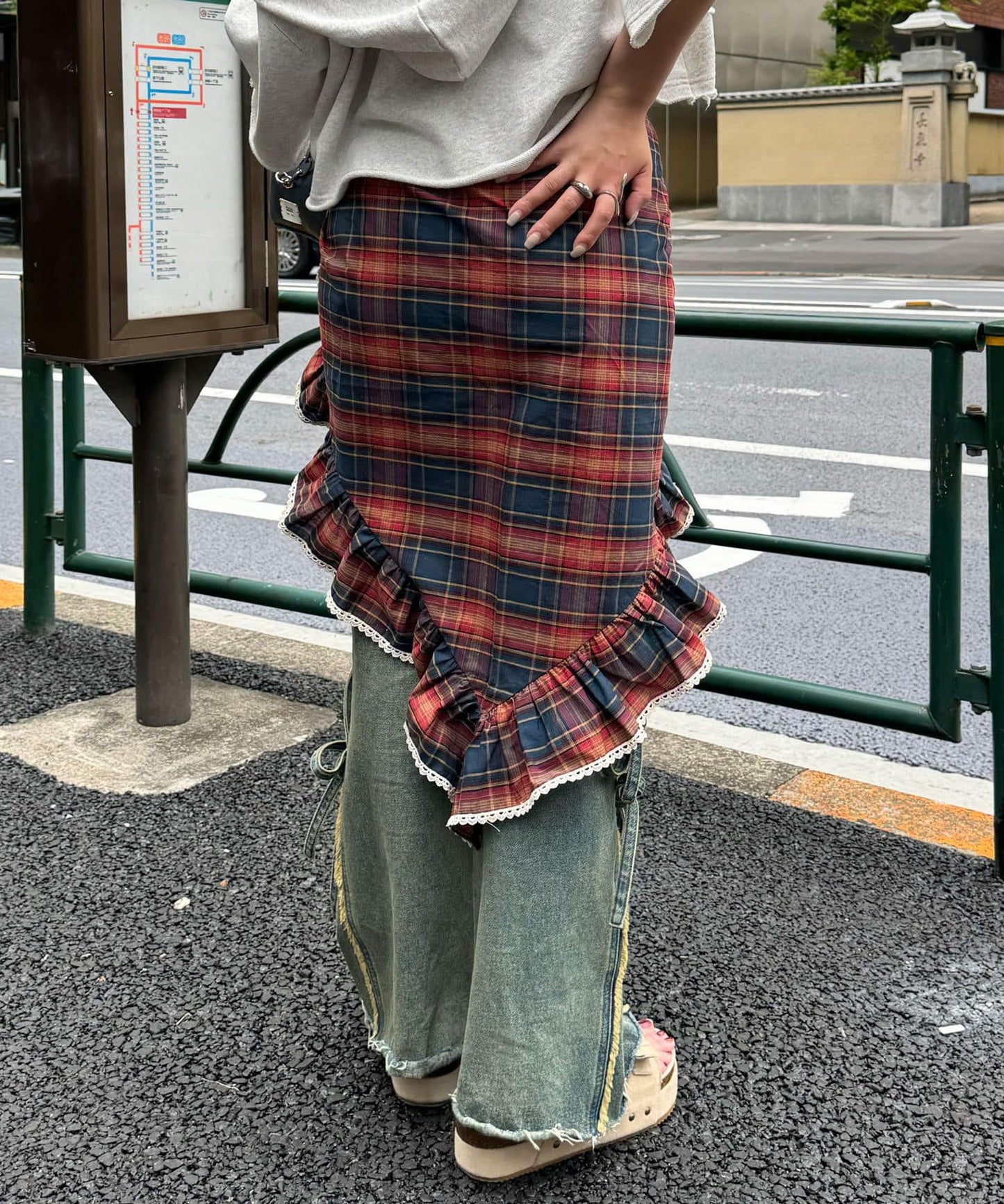 多功能格紋荷葉邊大圍巾