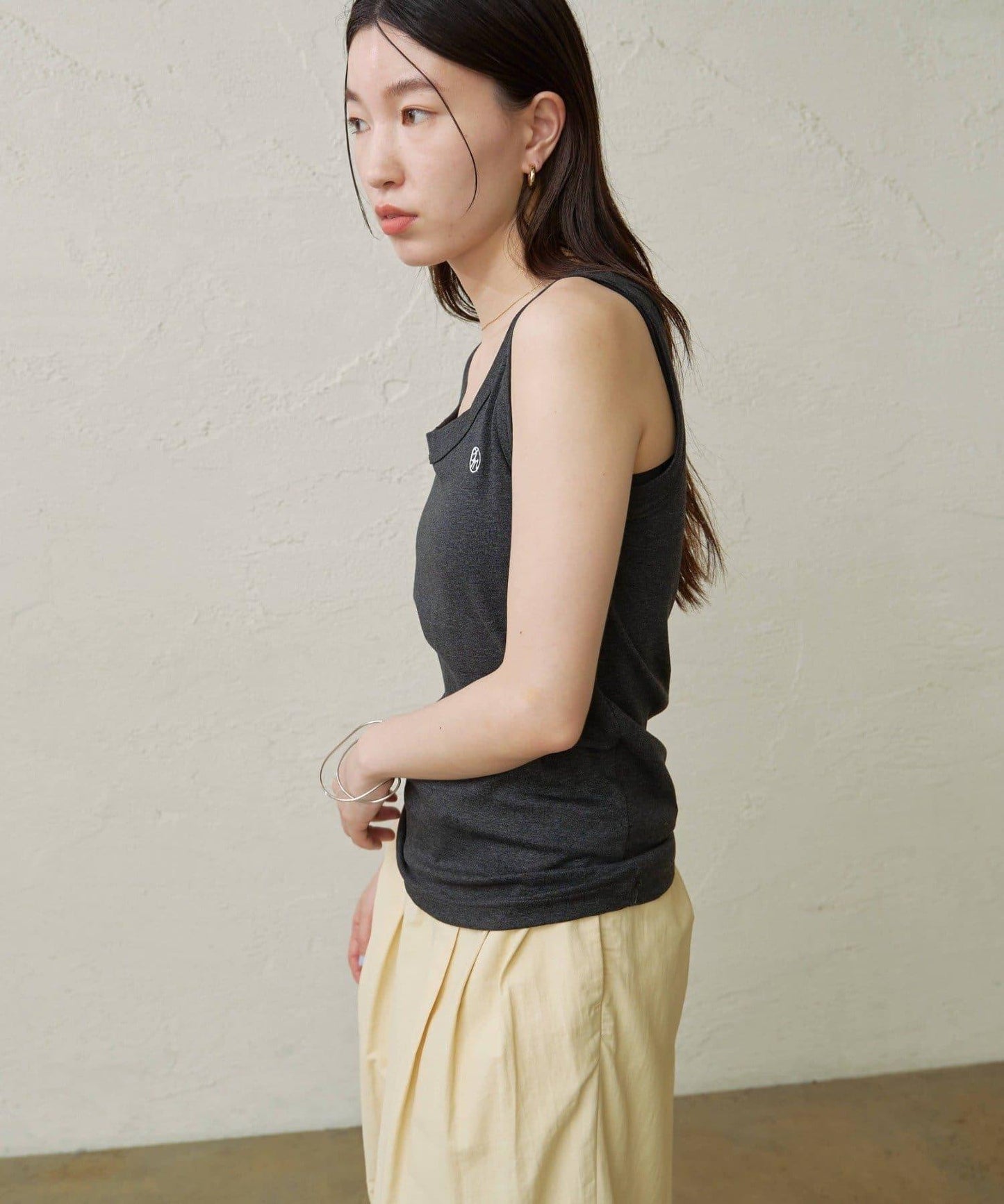 刺繡坦克頂