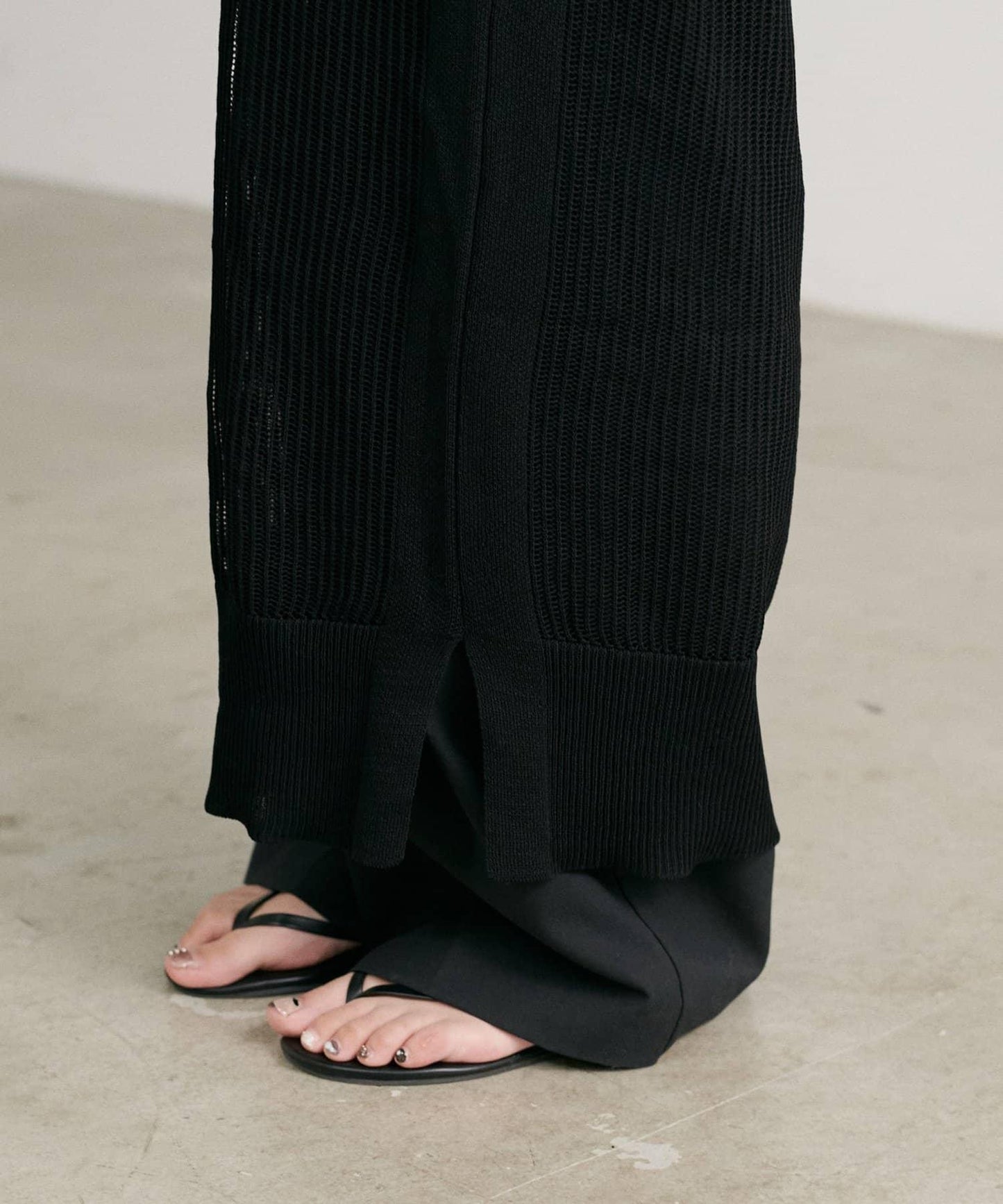 麻質觸感針織吊帶連衣裙
