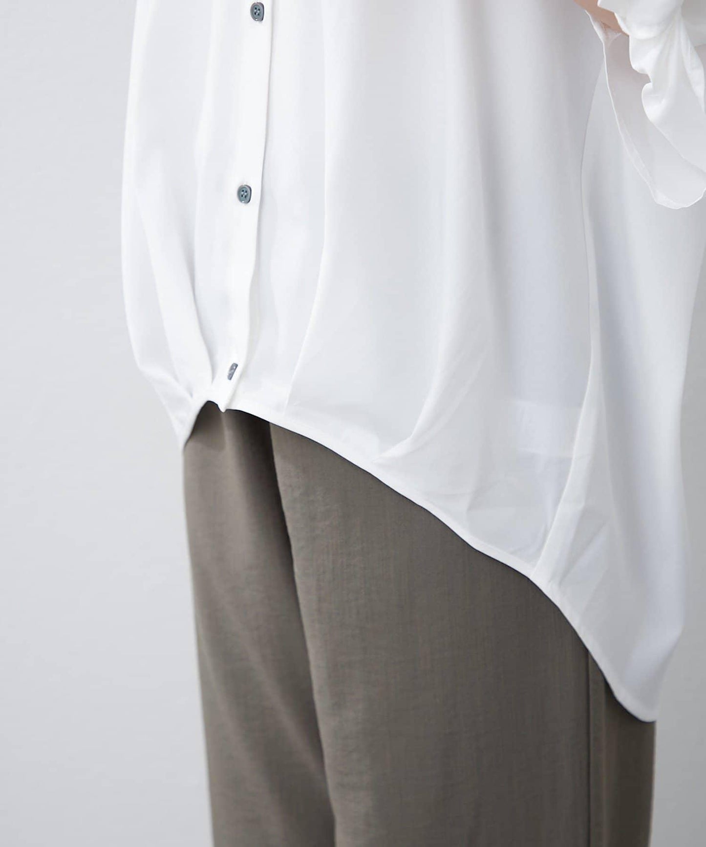 扭結袖蘑菇褶皺襯衫