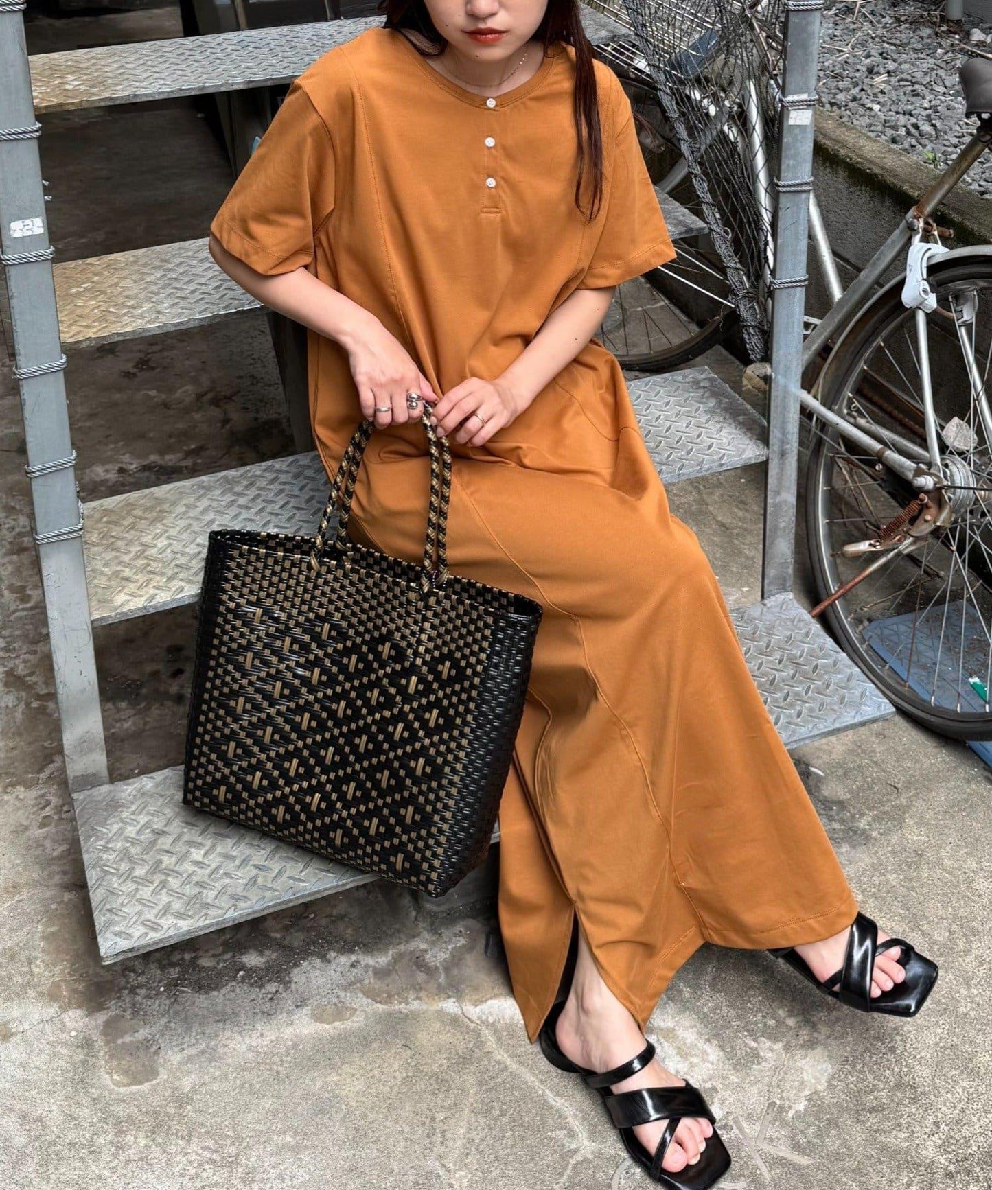 前後2way亨利領剪裁連衣裙