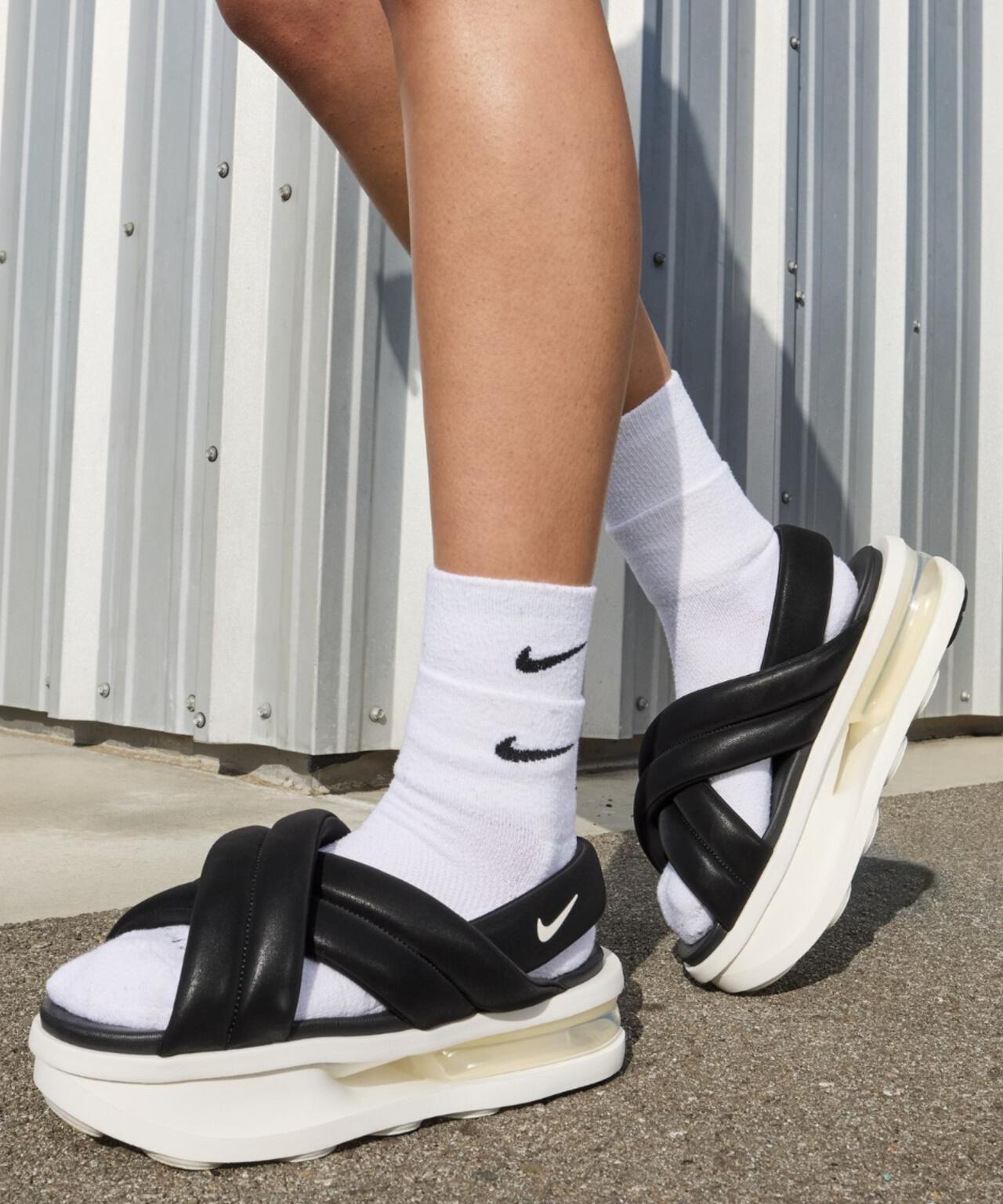 NIKE/耐克 空氣墊 愛拉
