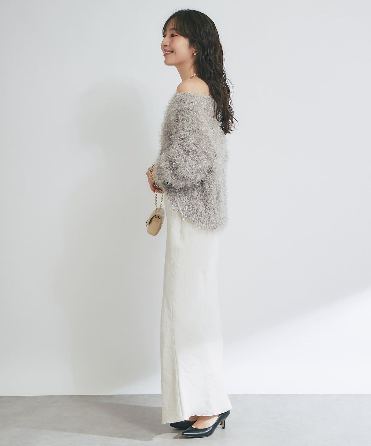 羽毛亮絲針織衫