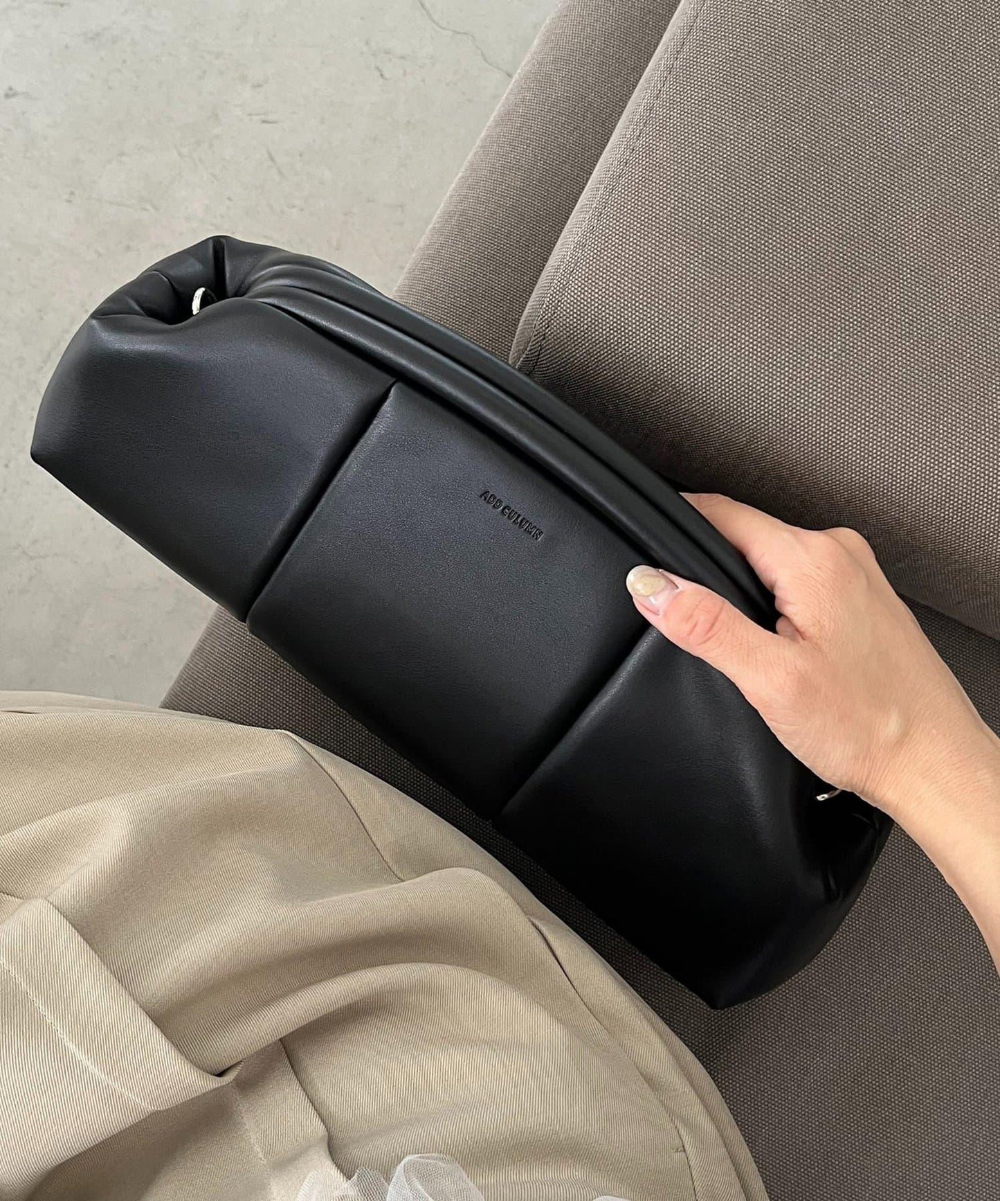 《ADD CULUMN/廣告欄》PUFF CLASP CLUTCH包