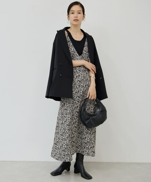 深V領吊帶連衣裙