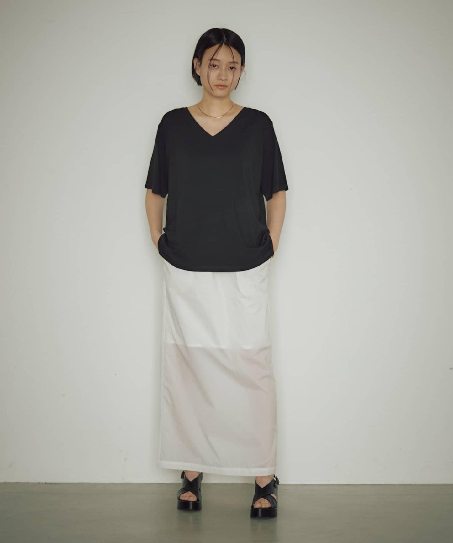 【自然風】透明尼龍緊身裙