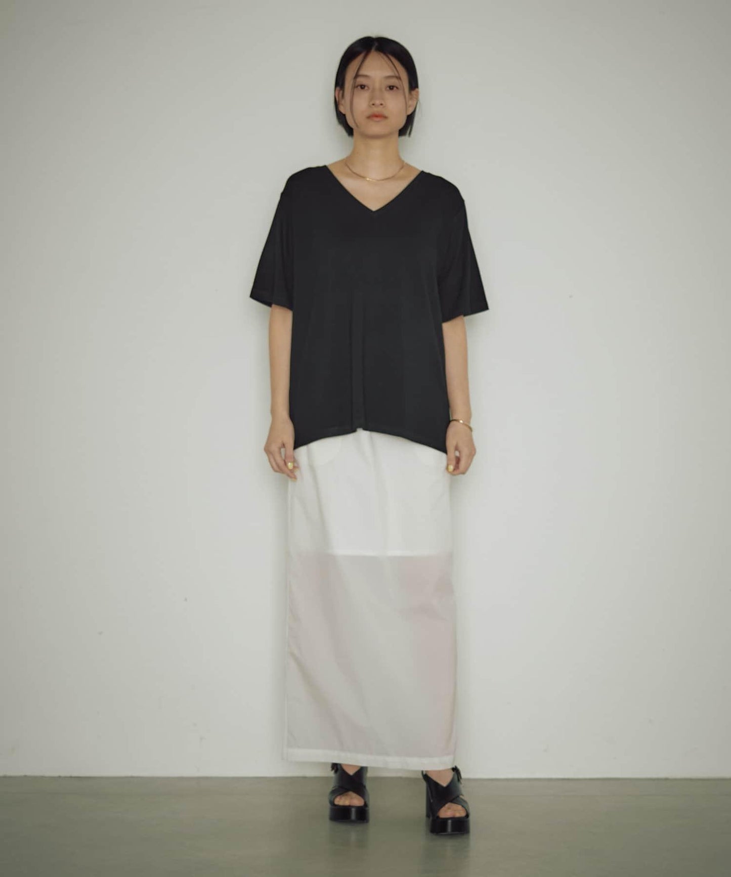 【自然風】透明尼龍緊身裙