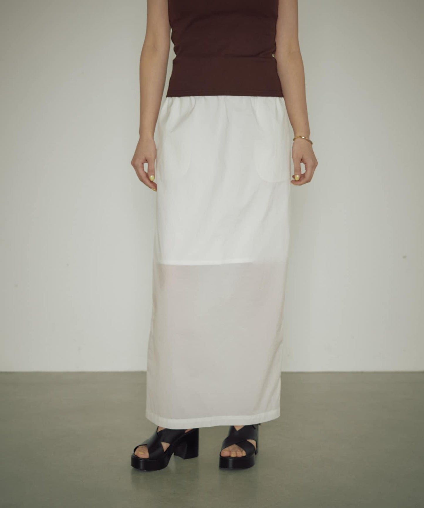 【自然風】透明尼龍緊身裙