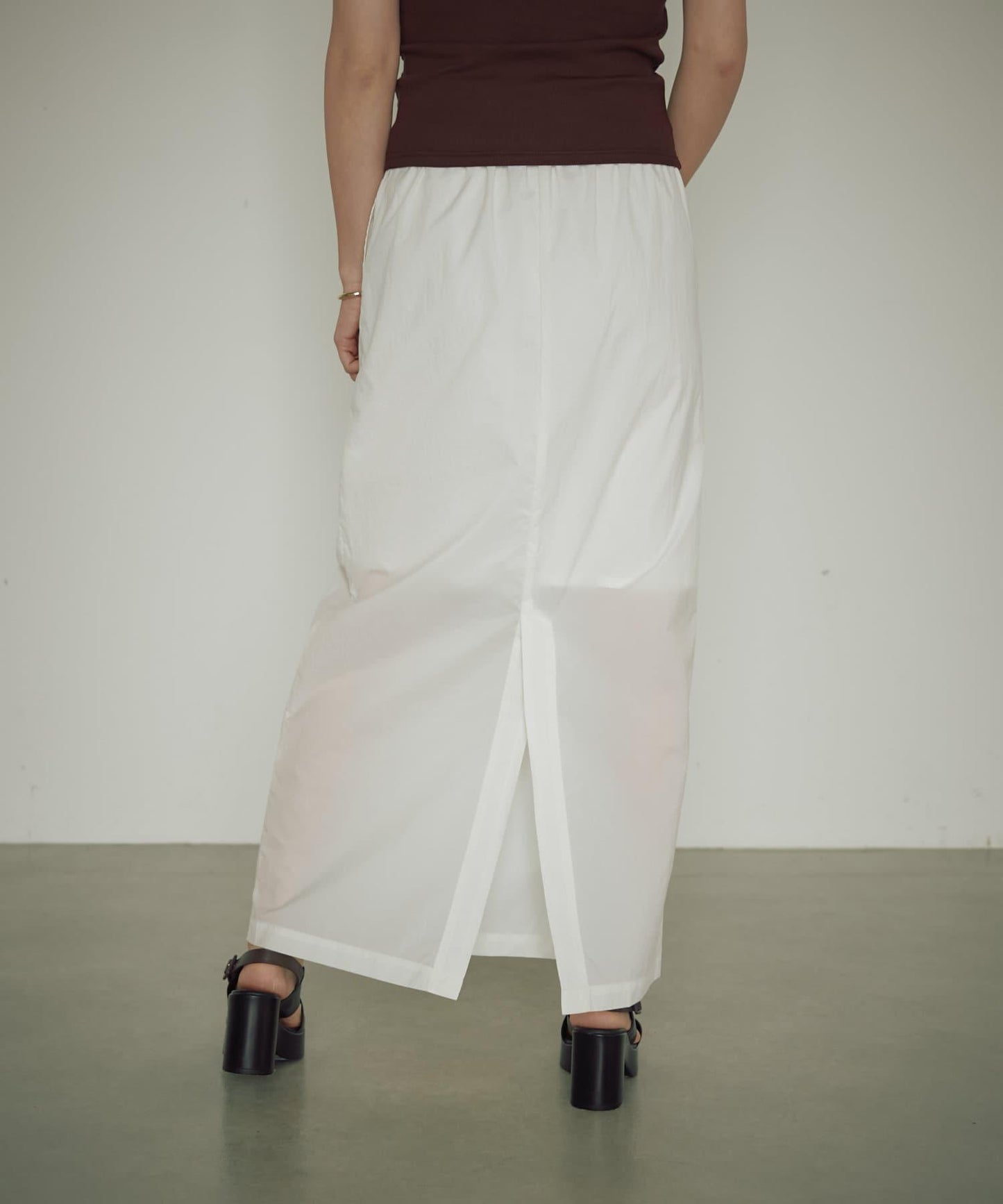 【自然風】透明尼龍緊身裙