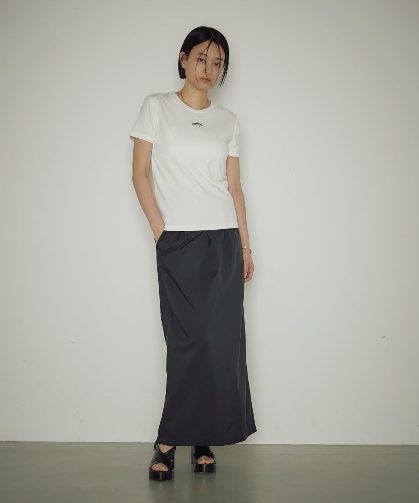 【自然風】透明尼龍緊身裙