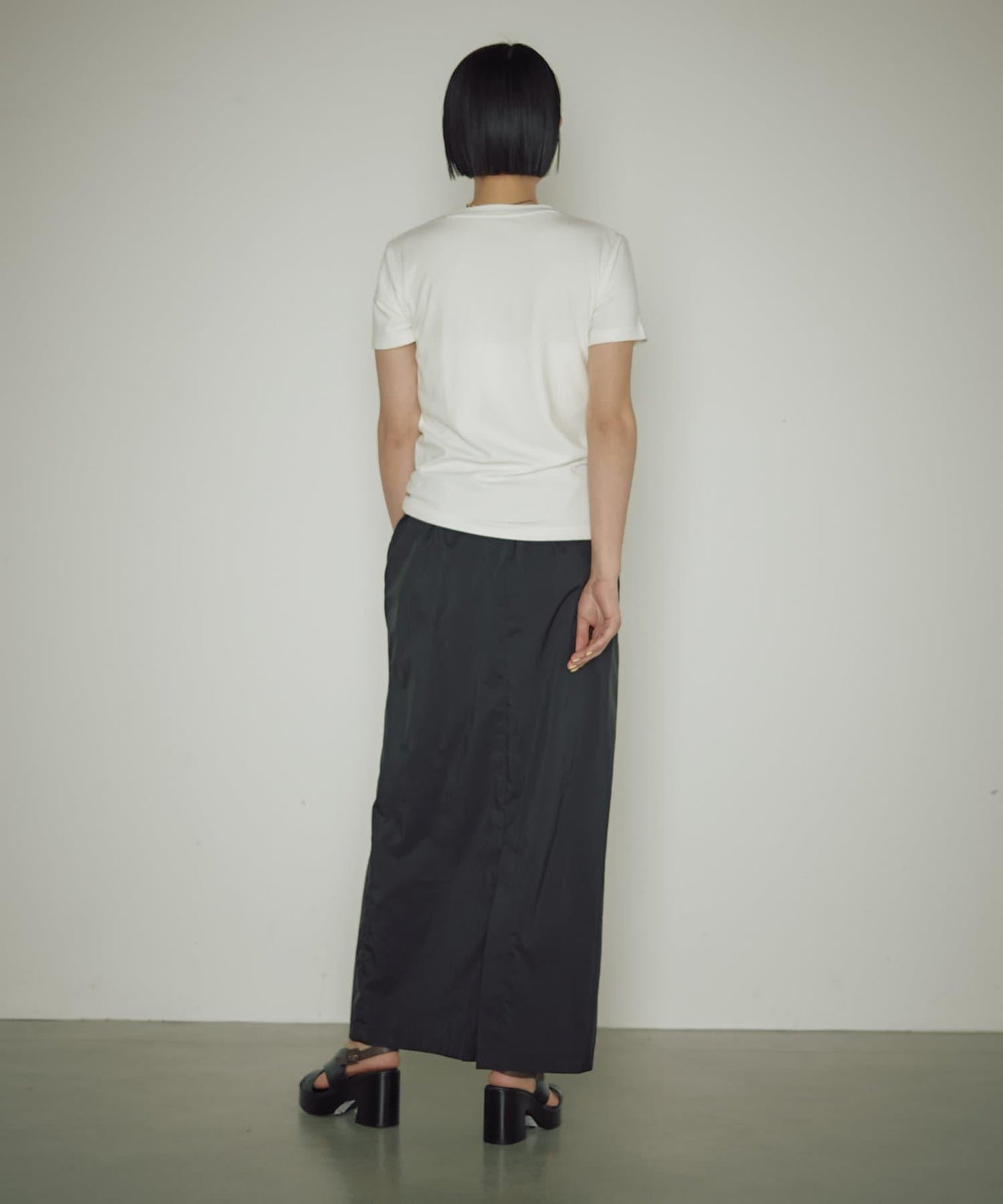 【自然風】透明尼龍緊身裙