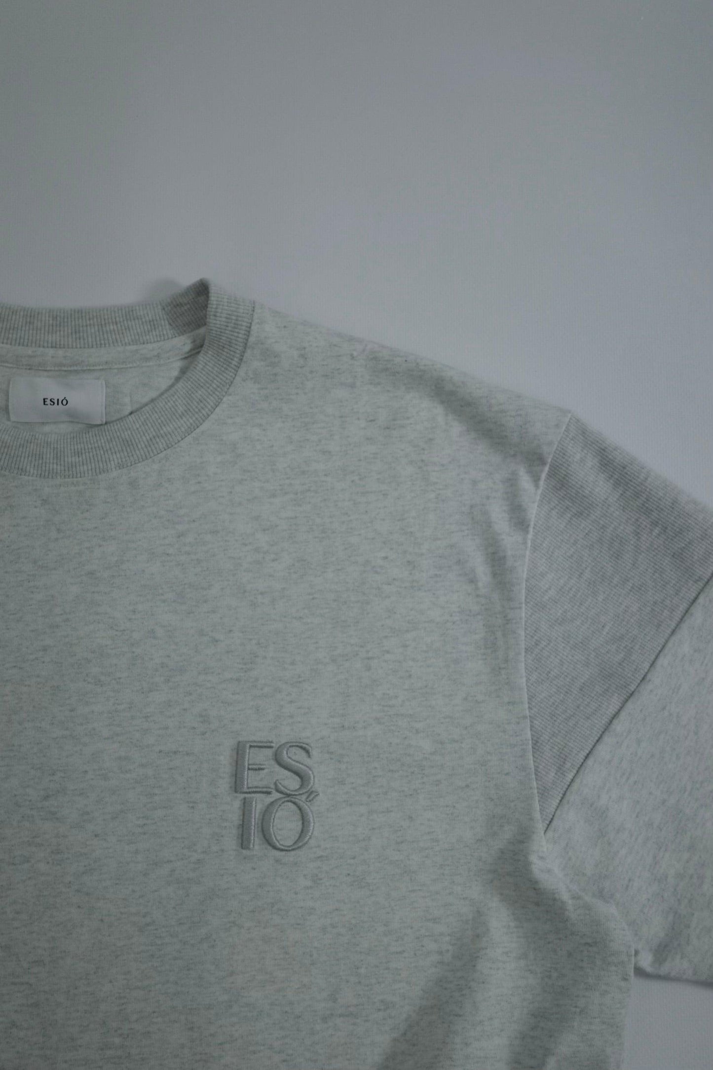 Emblem rib tee