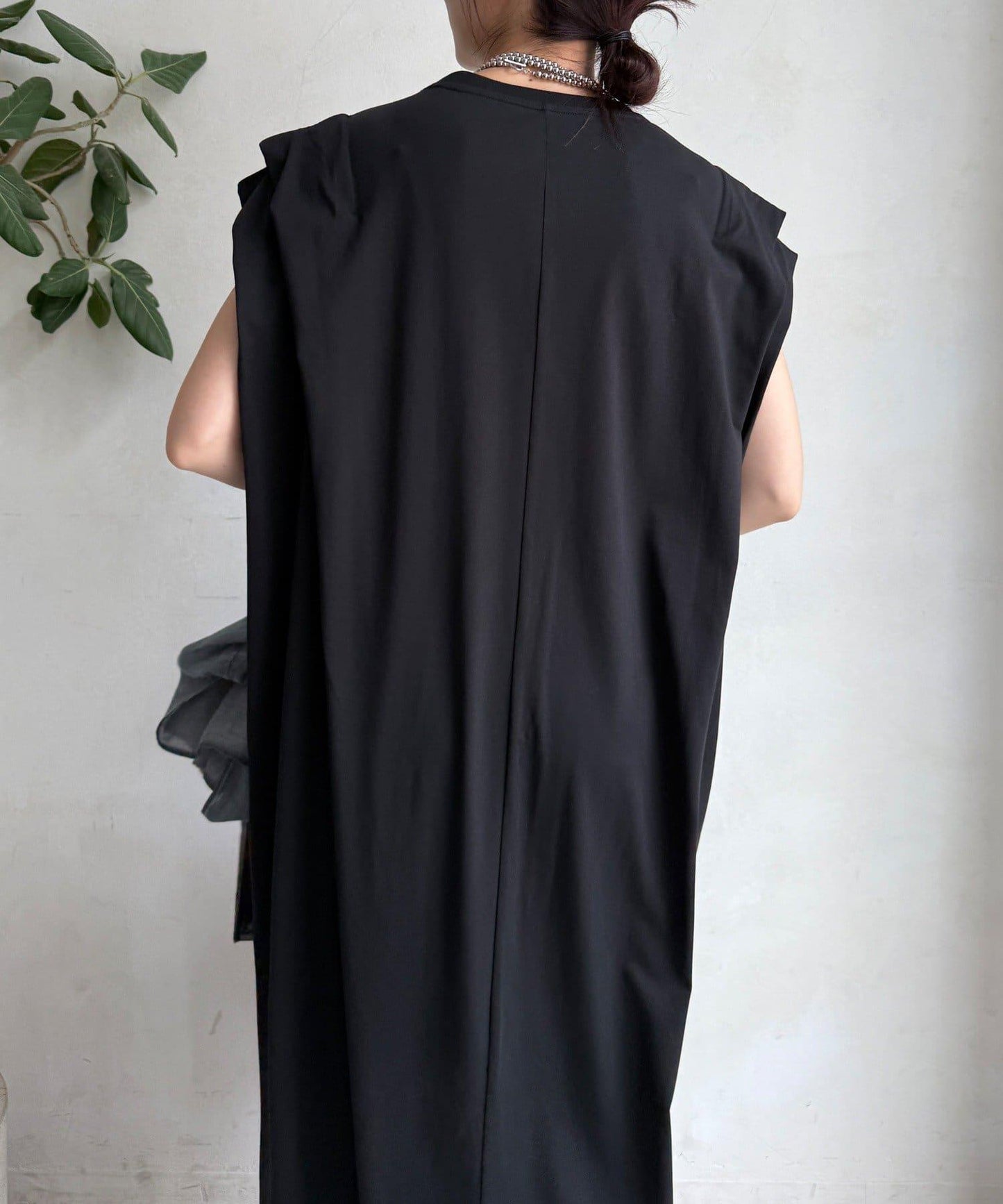 【WEB限定】ショルダーデザインワンピース