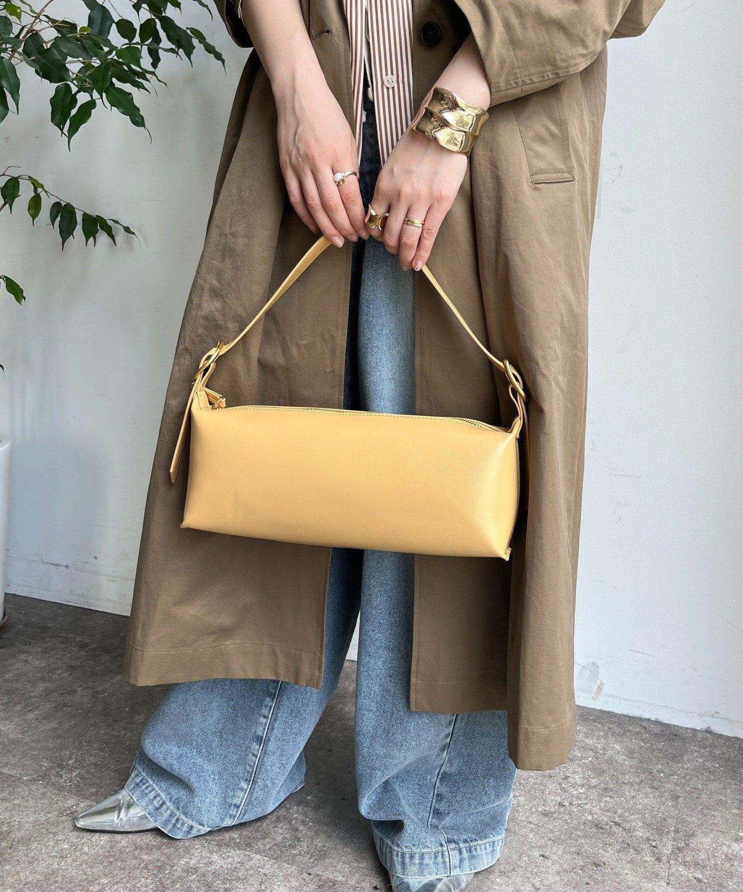 ワンハンドルバケットバッグ