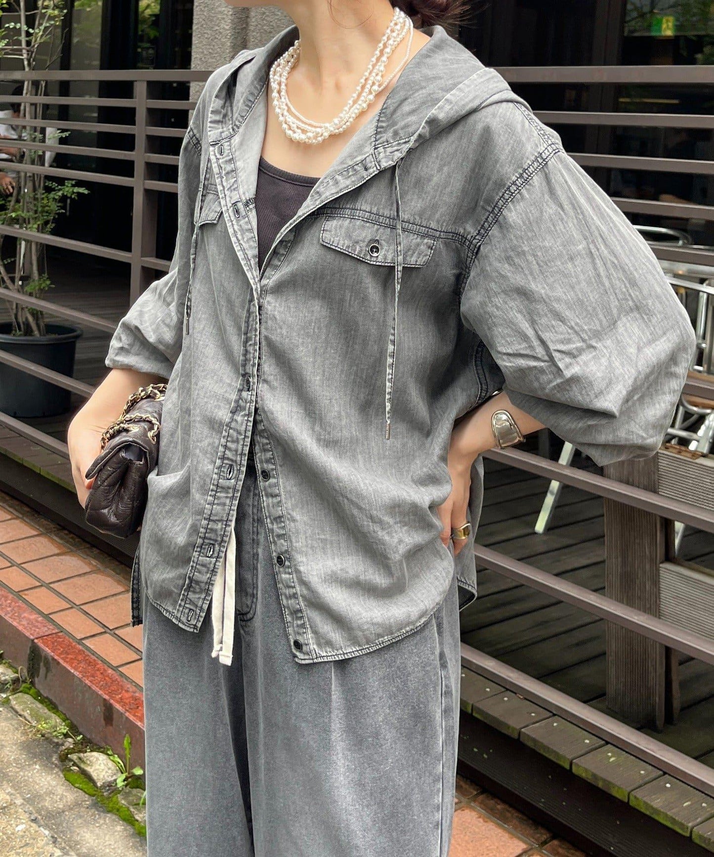 透明牛仔帽T恤