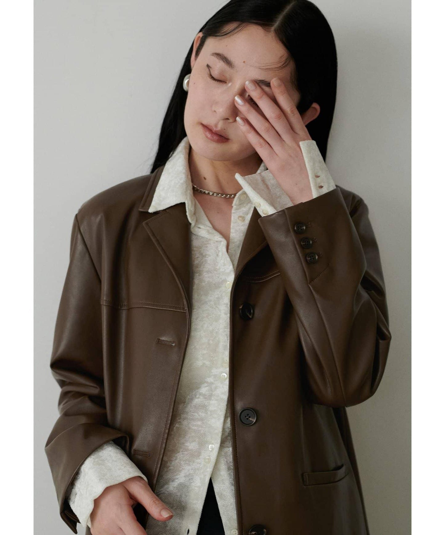 仿麂皮與合成皮拼接西裝外套