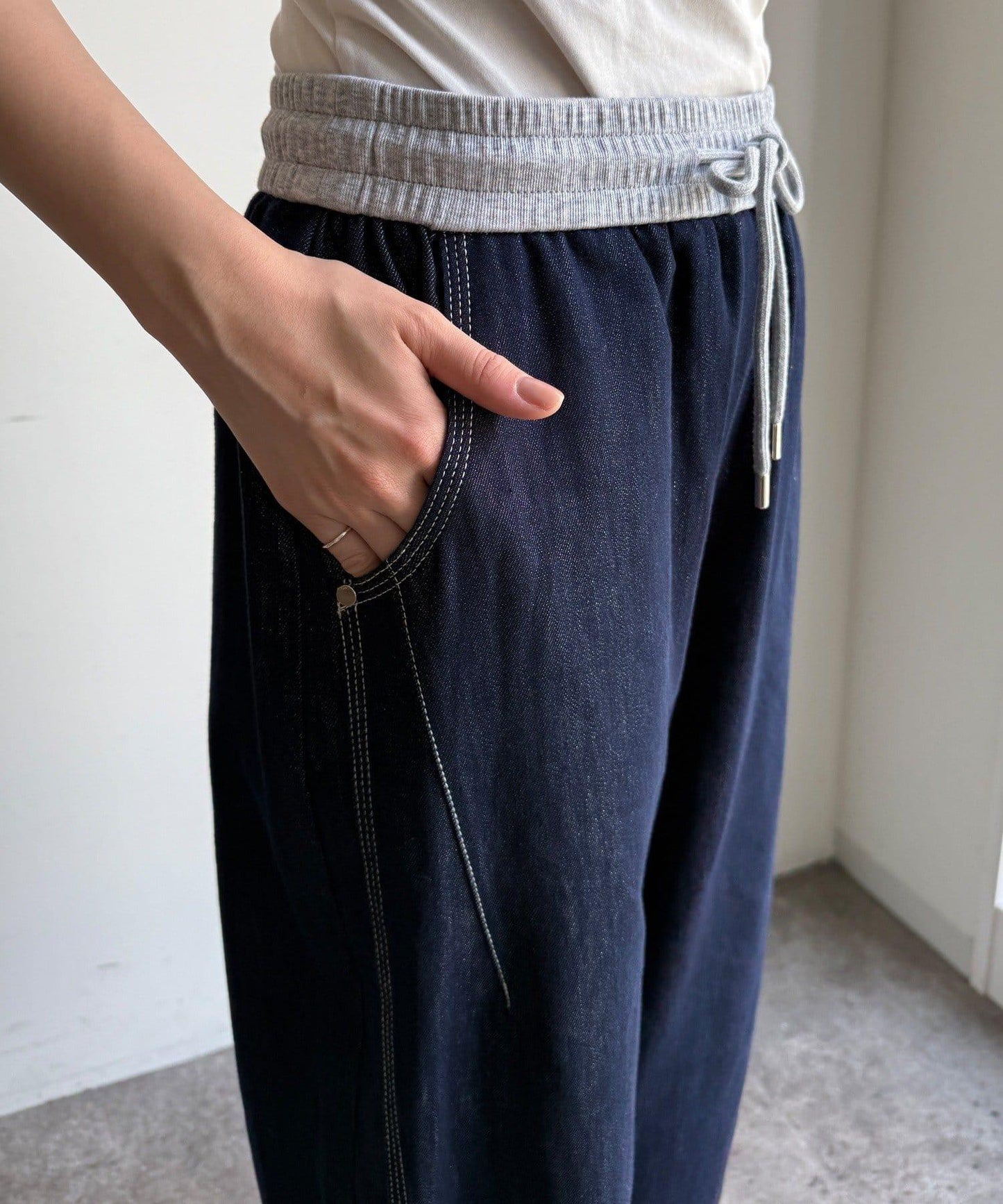 【限定】腰部拼接寬鬆牛仔褲