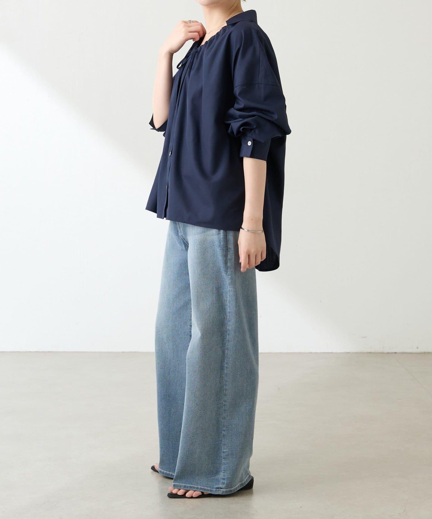 【可改變領口設計】領口褶皺襯衫