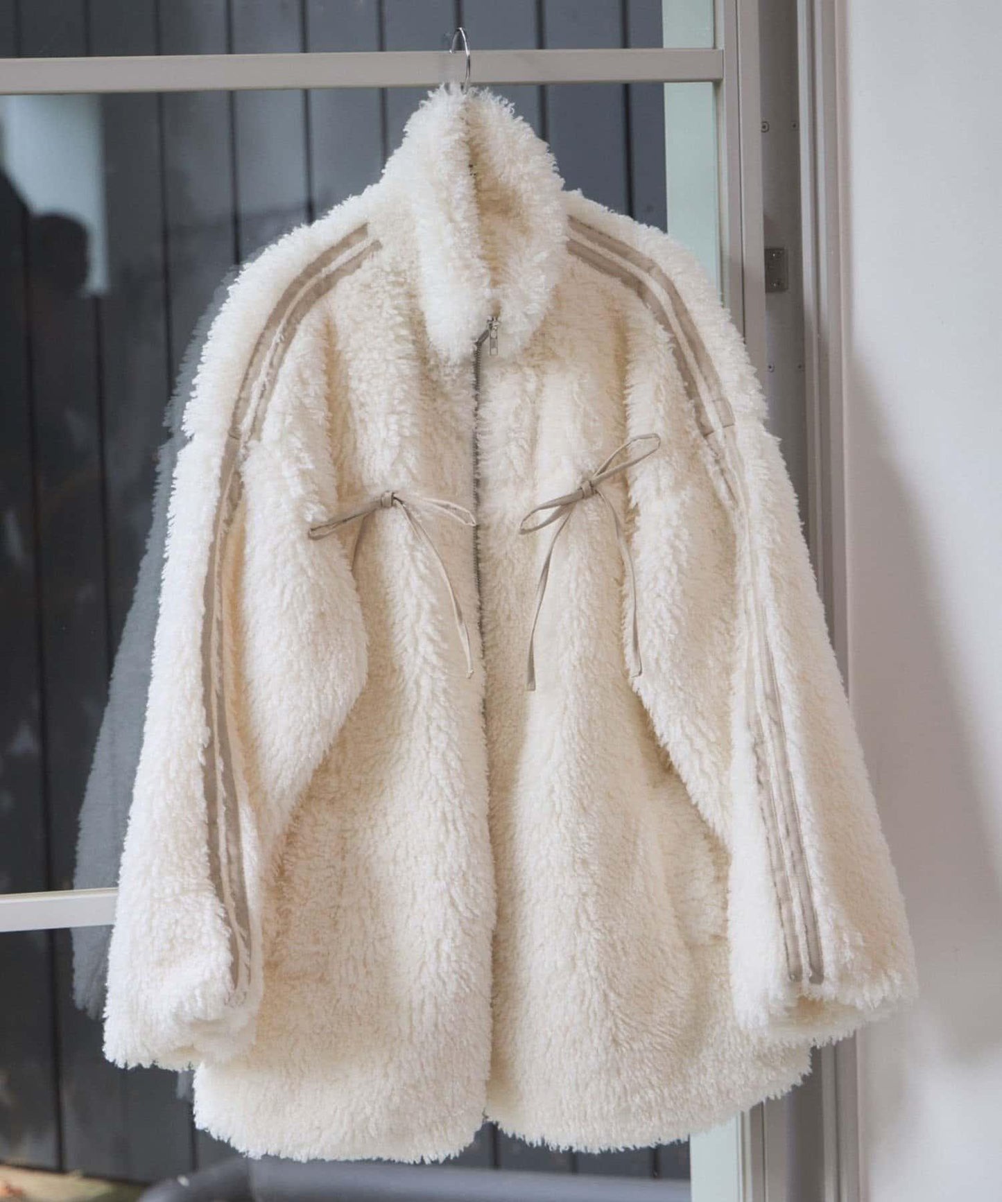 【復古款】蝴蝶結毛絨夾克/可拆卸蝴蝶結