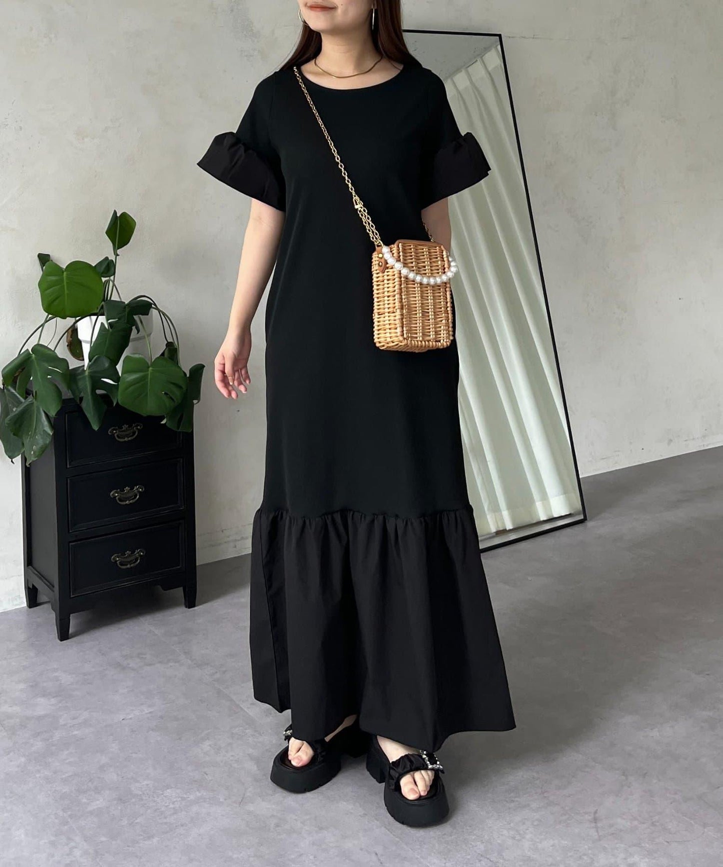 荷葉袖修身針織美人魚連衣裙