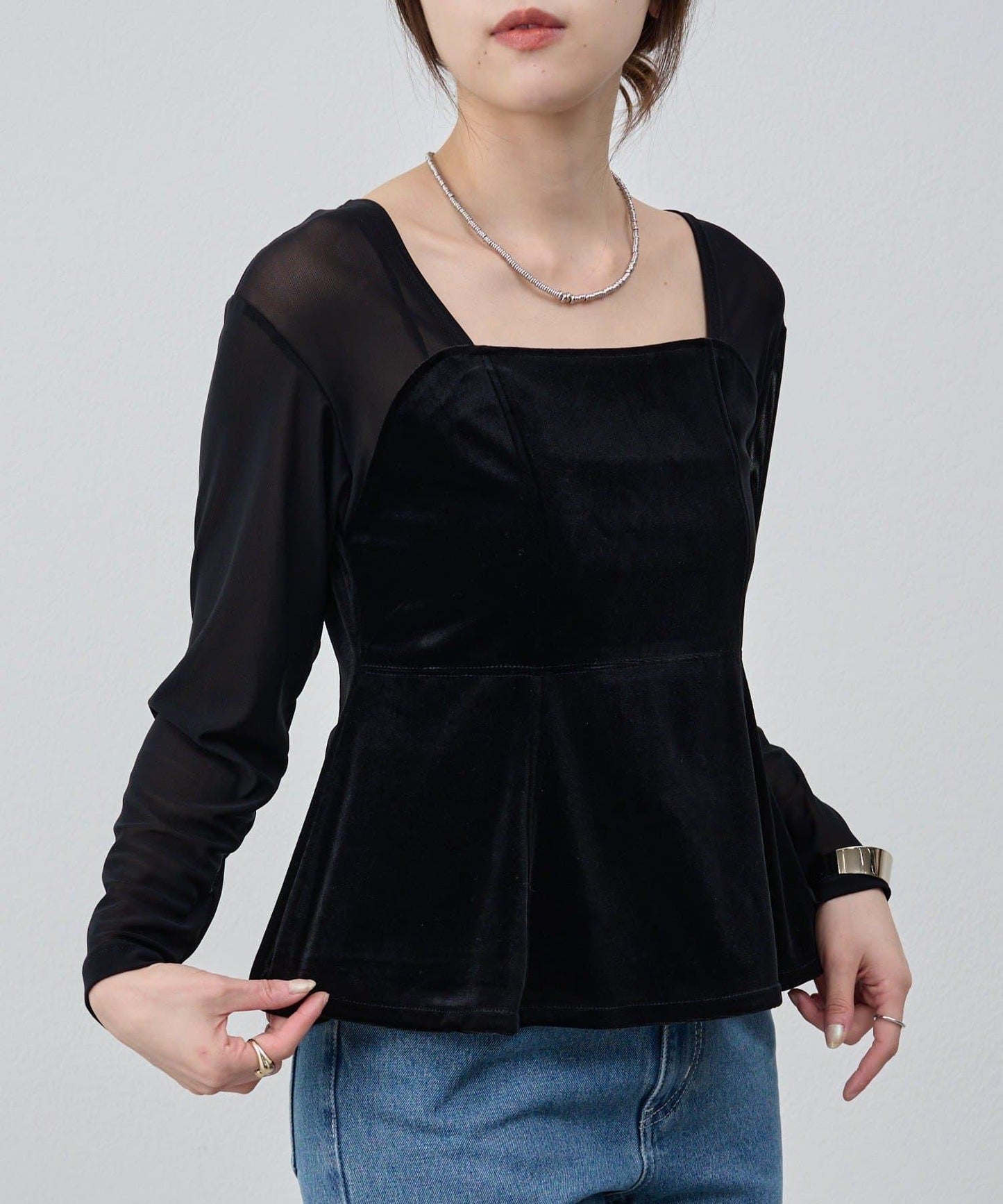 絨面荷葉邊上衣