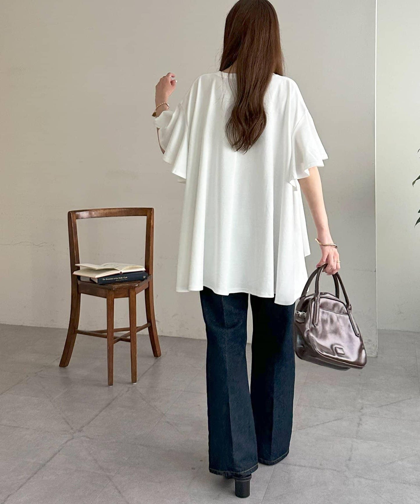 喇叭袖 前後不對稱 套頭上衣