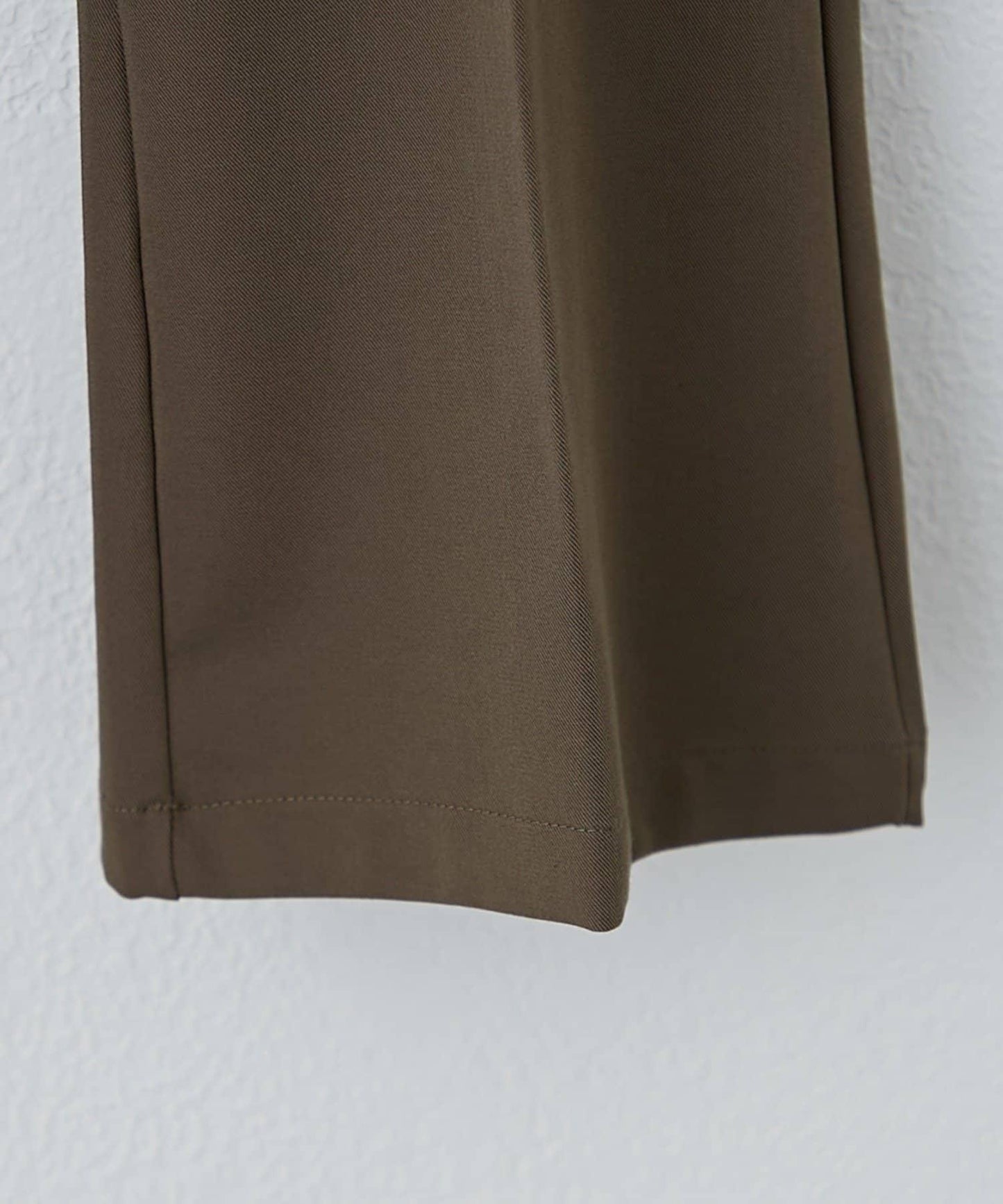 【M/L尺碼展開】修身基礎喇叭褲