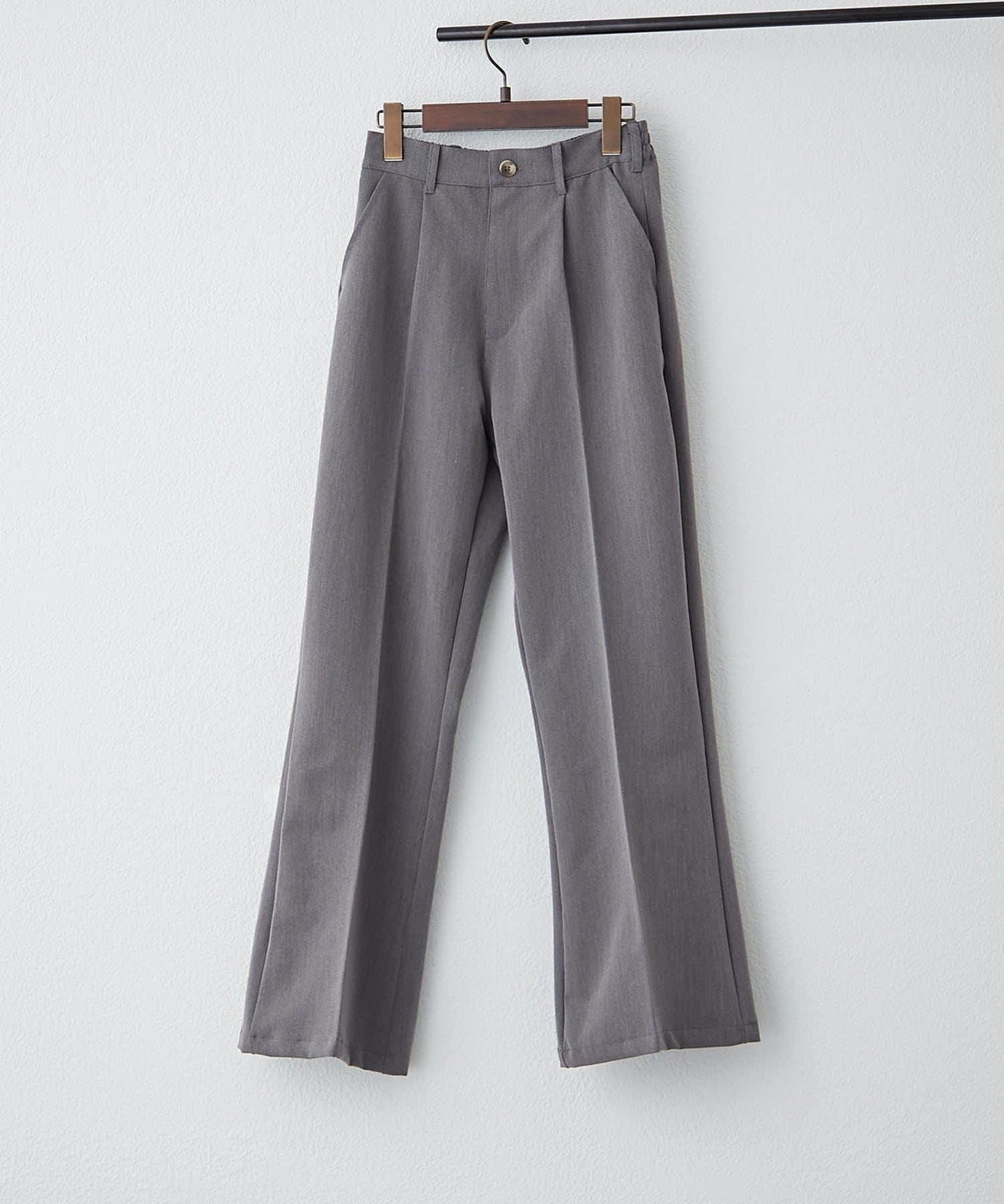 【M/L尺碼展開】修身基礎喇叭褲